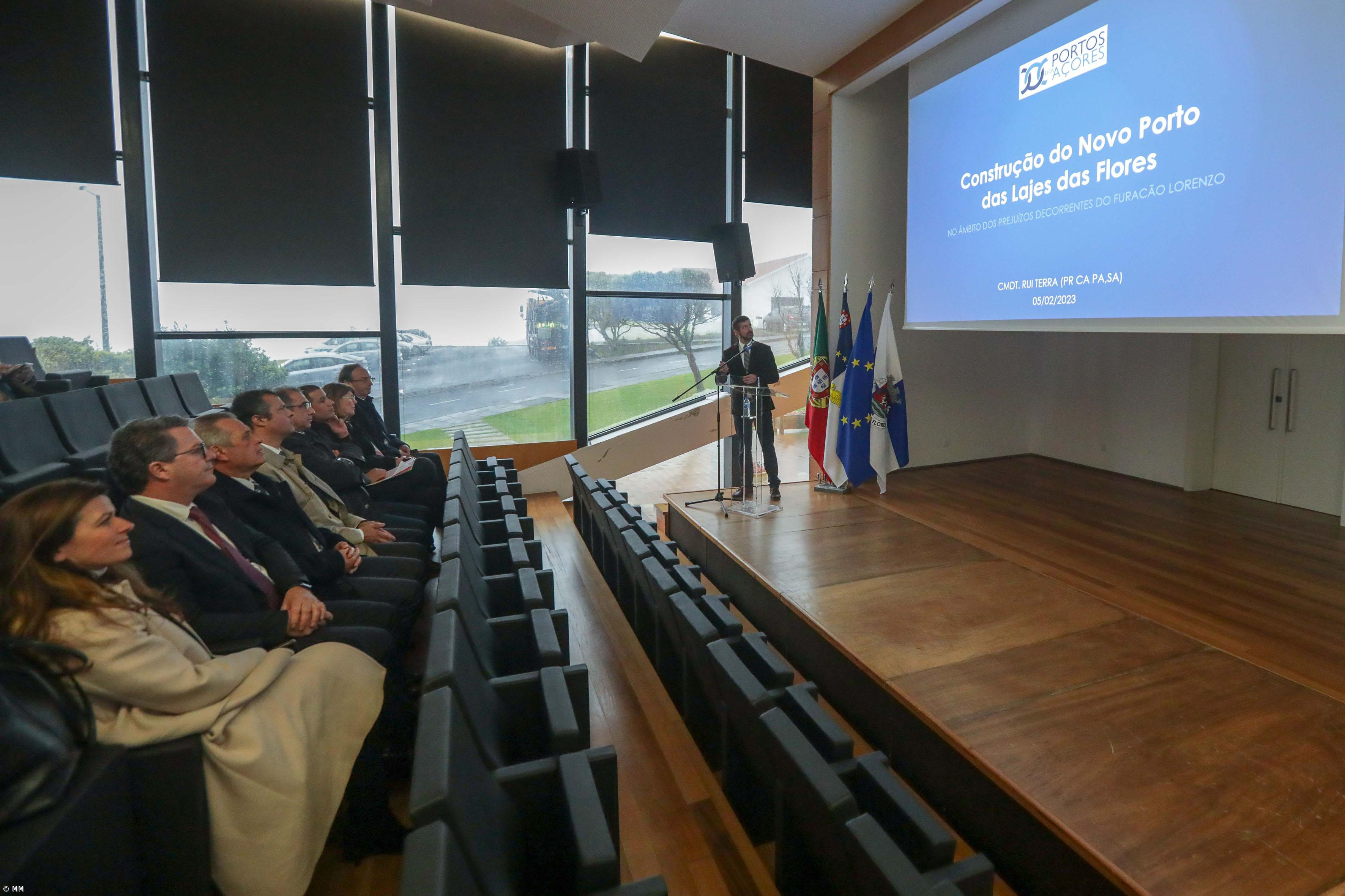 Investidos 36ME na reconstrução do porto das Lajes das Flores – Imagem 1