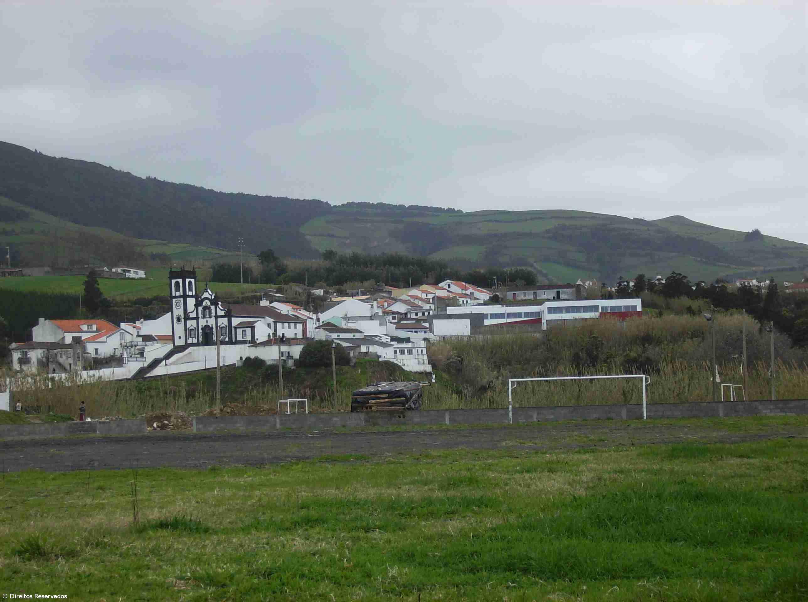 Derrocada na SCUT do norte provoca susto a automobilista – Imagem 1