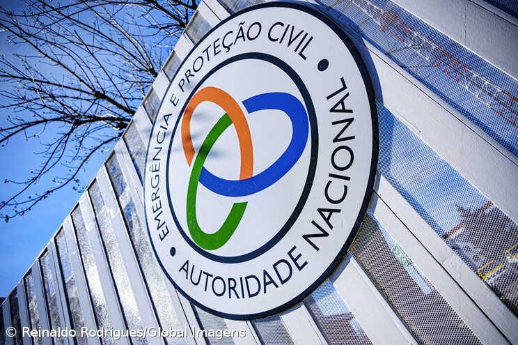 Hora da partida da missão portuguesa adiada para esta noite – Imagem 1