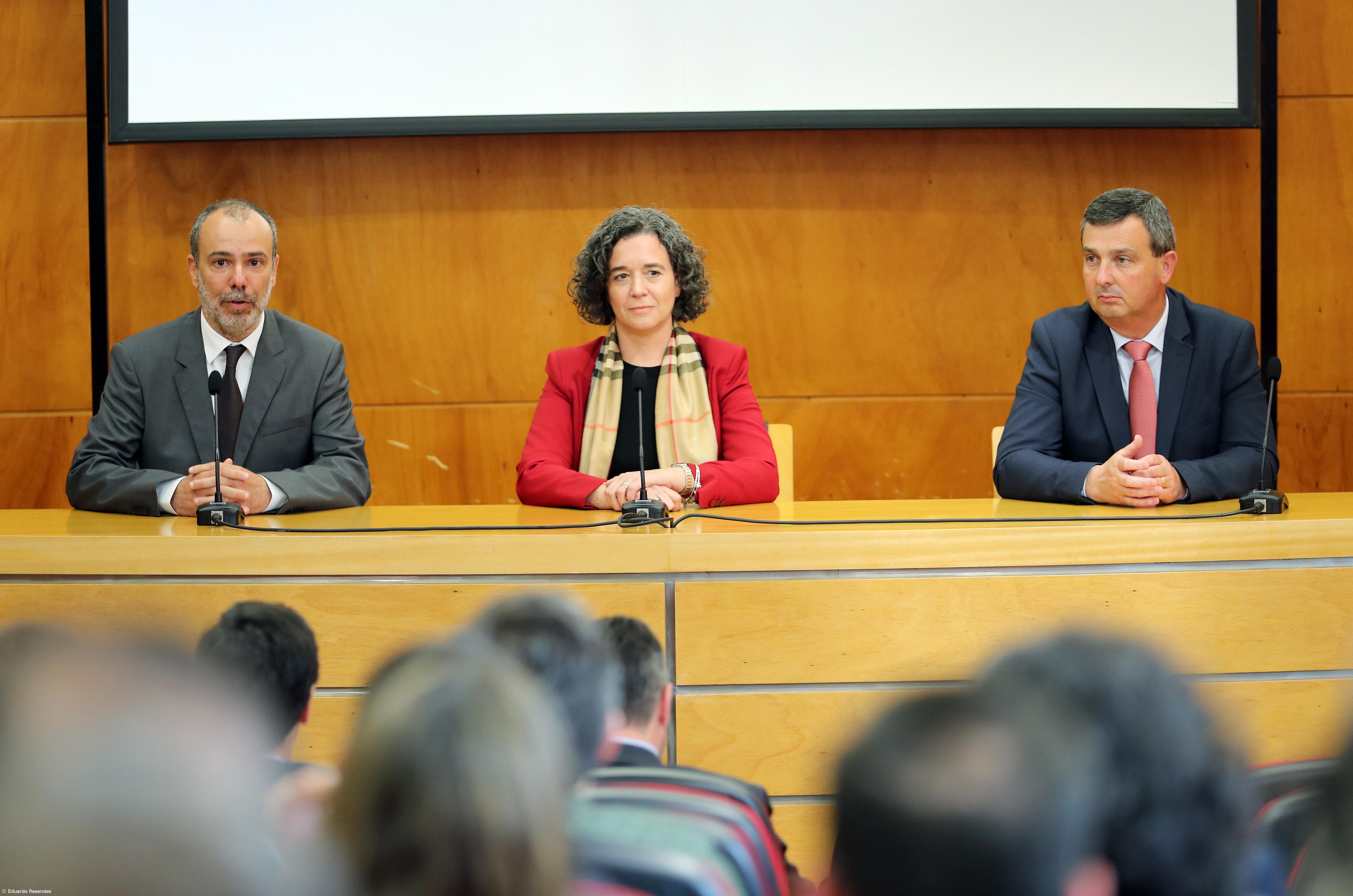 Manuais digitais nas escolas dos Açores “muito positivos” – Imagem 1