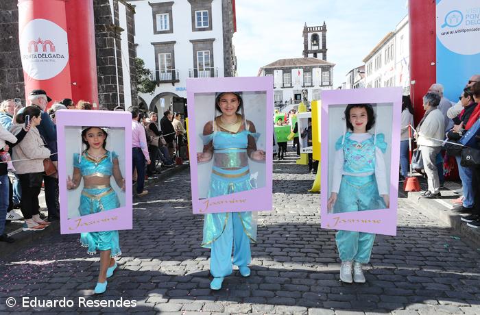 Galeria fotográfica do Corso de Carnaval em Ponta Delgada – Imagem 9