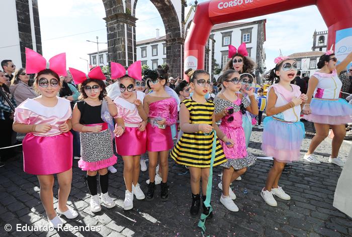 Galeria fotográfica do Corso de Carnaval em Ponta Delgada – Imagem 12