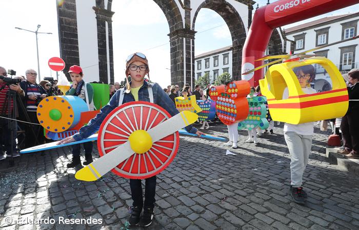 Galeria fotográfica do Corso de Carnaval em Ponta Delgada – Imagem 15