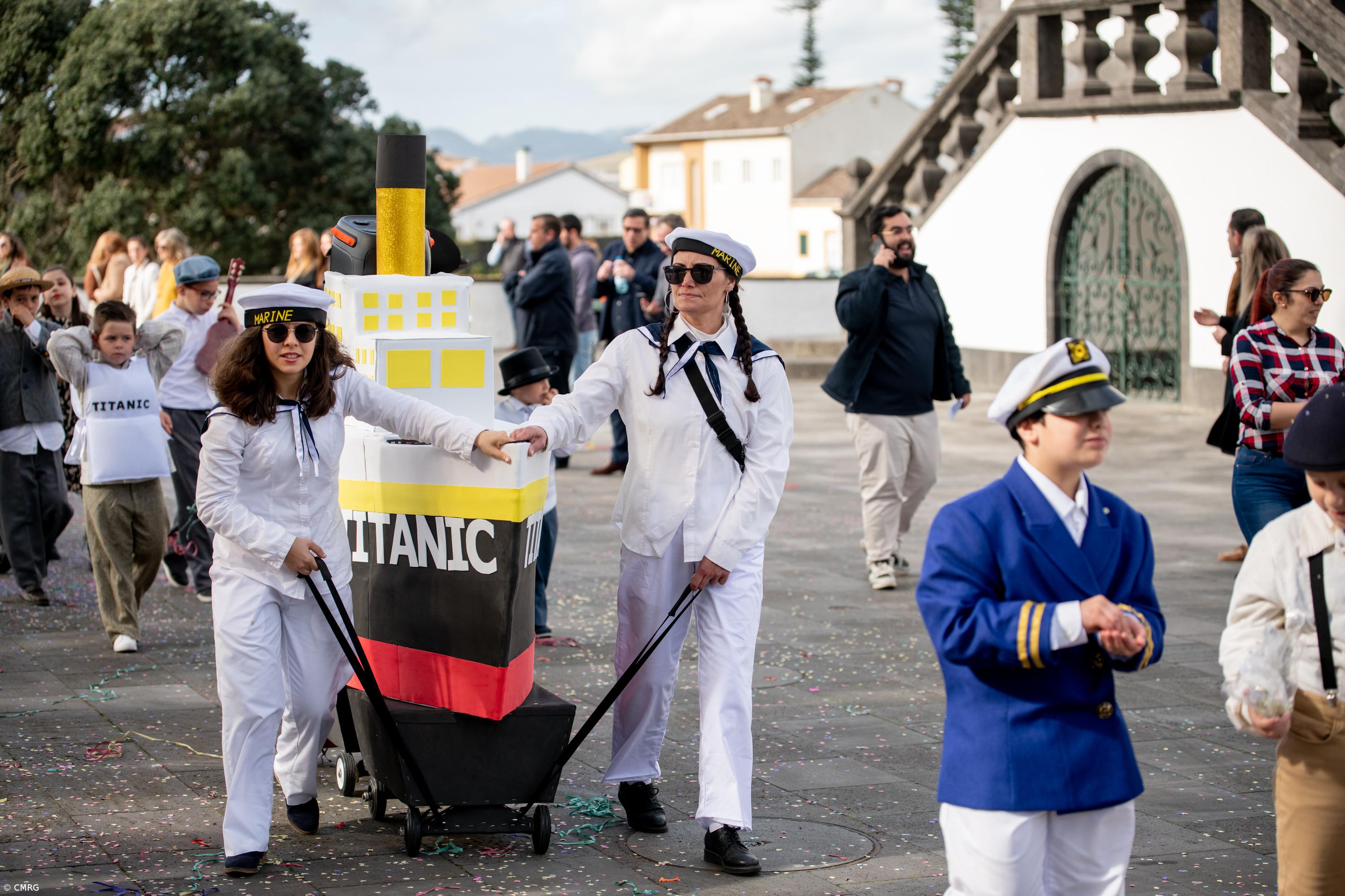 Desfile de Carnaval regressa às ruas da Ribeira Grande – Imagem 13