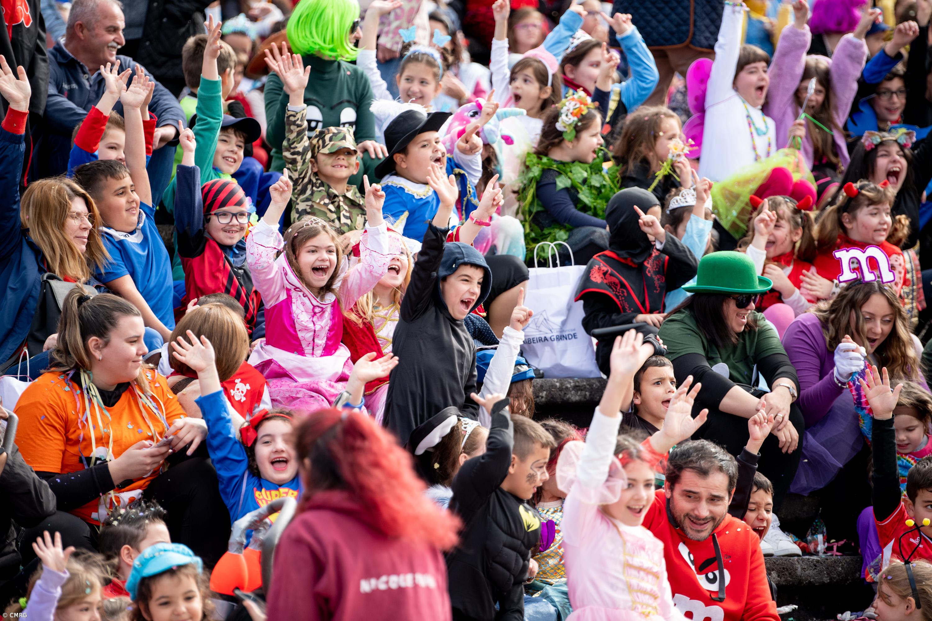 Desfile de Carnaval regressa às ruas da Ribeira Grande – Imagem 17