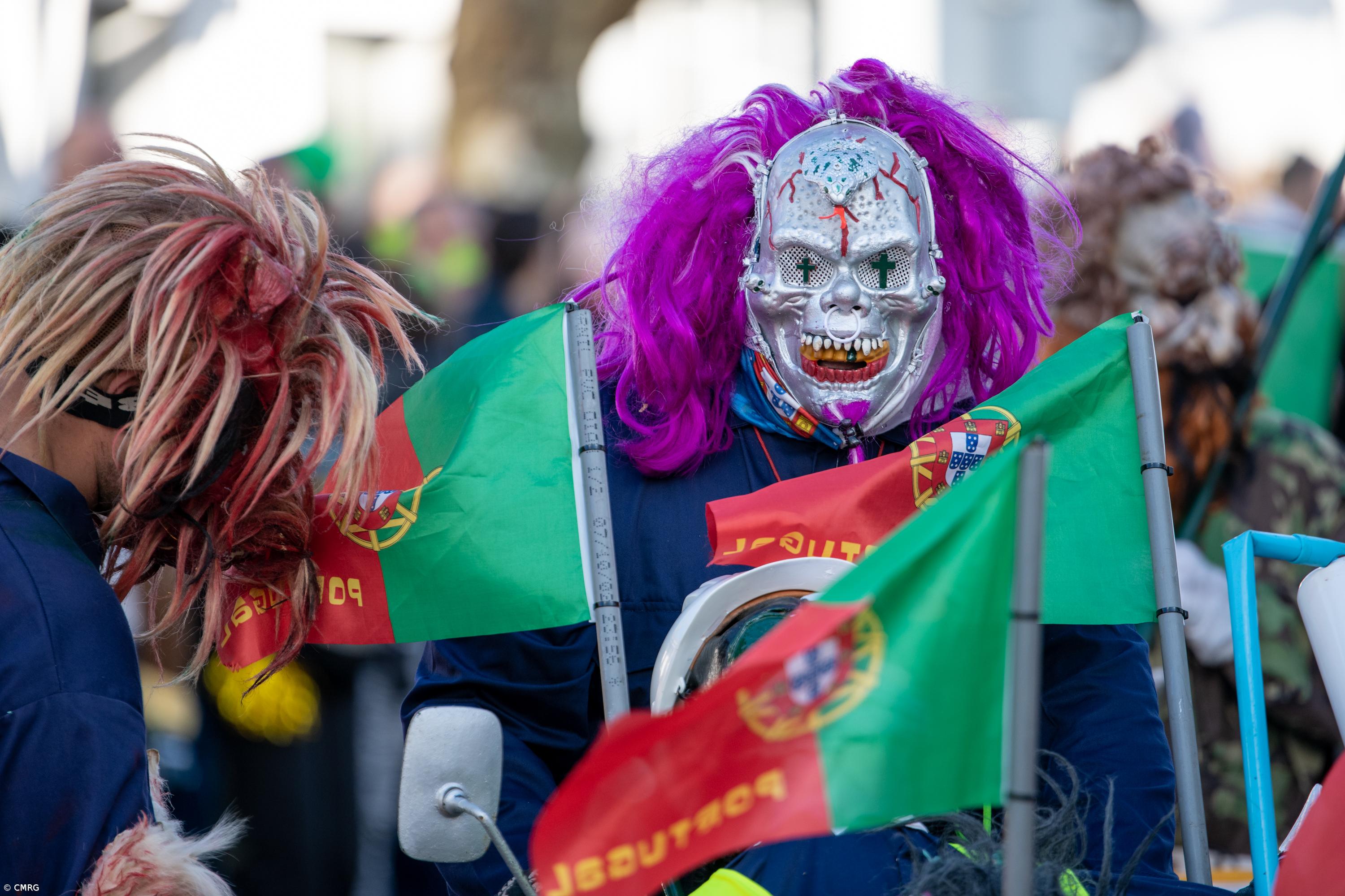 Corso carnavalesco no Pico da Pedra (Galeria Fotográfica) – Imagem 18