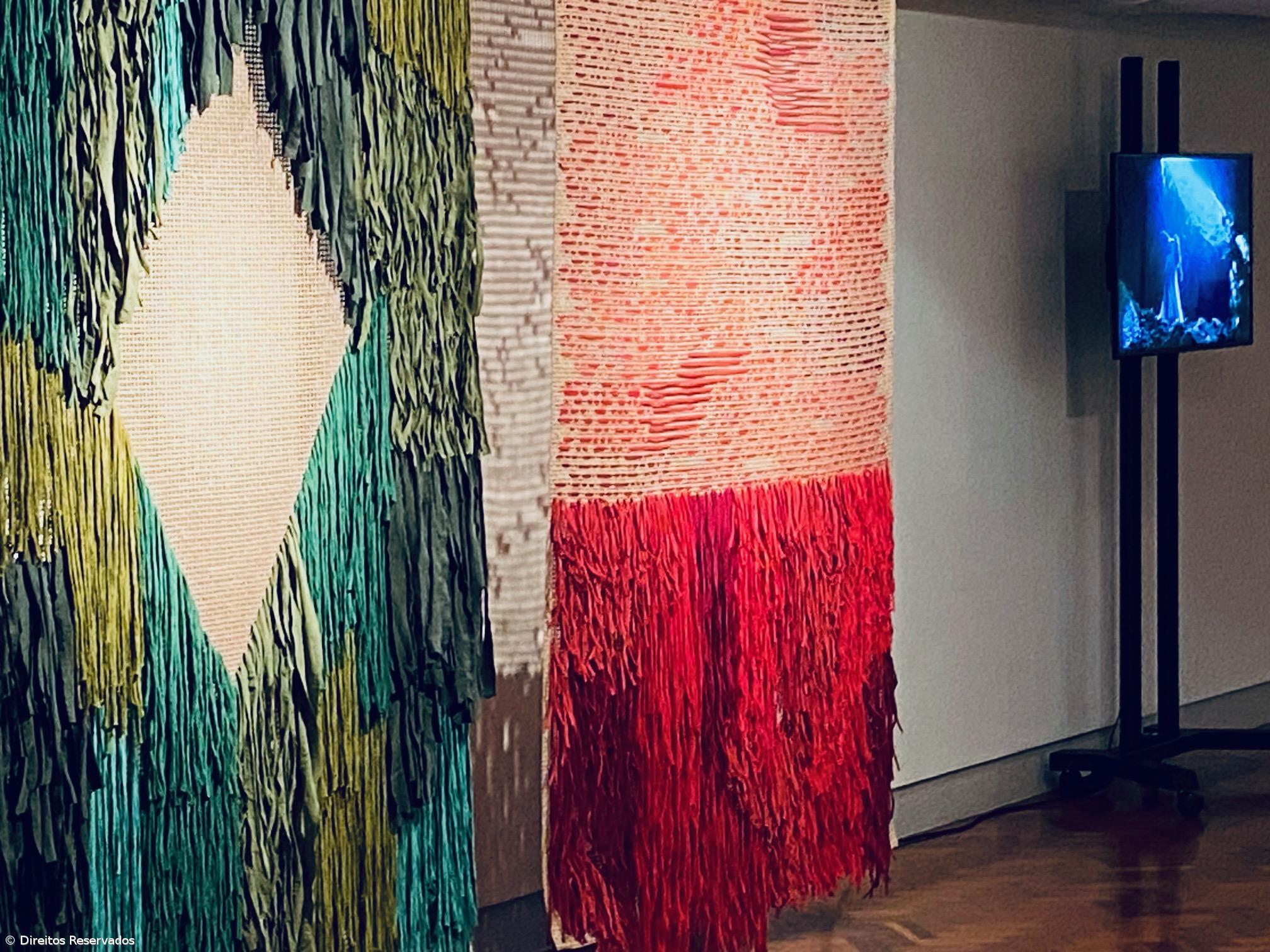 Nina Medeiros e Sofia de Medeiros levam Gallery Pop-Up ao Teatro Micaelense – Imagem 1