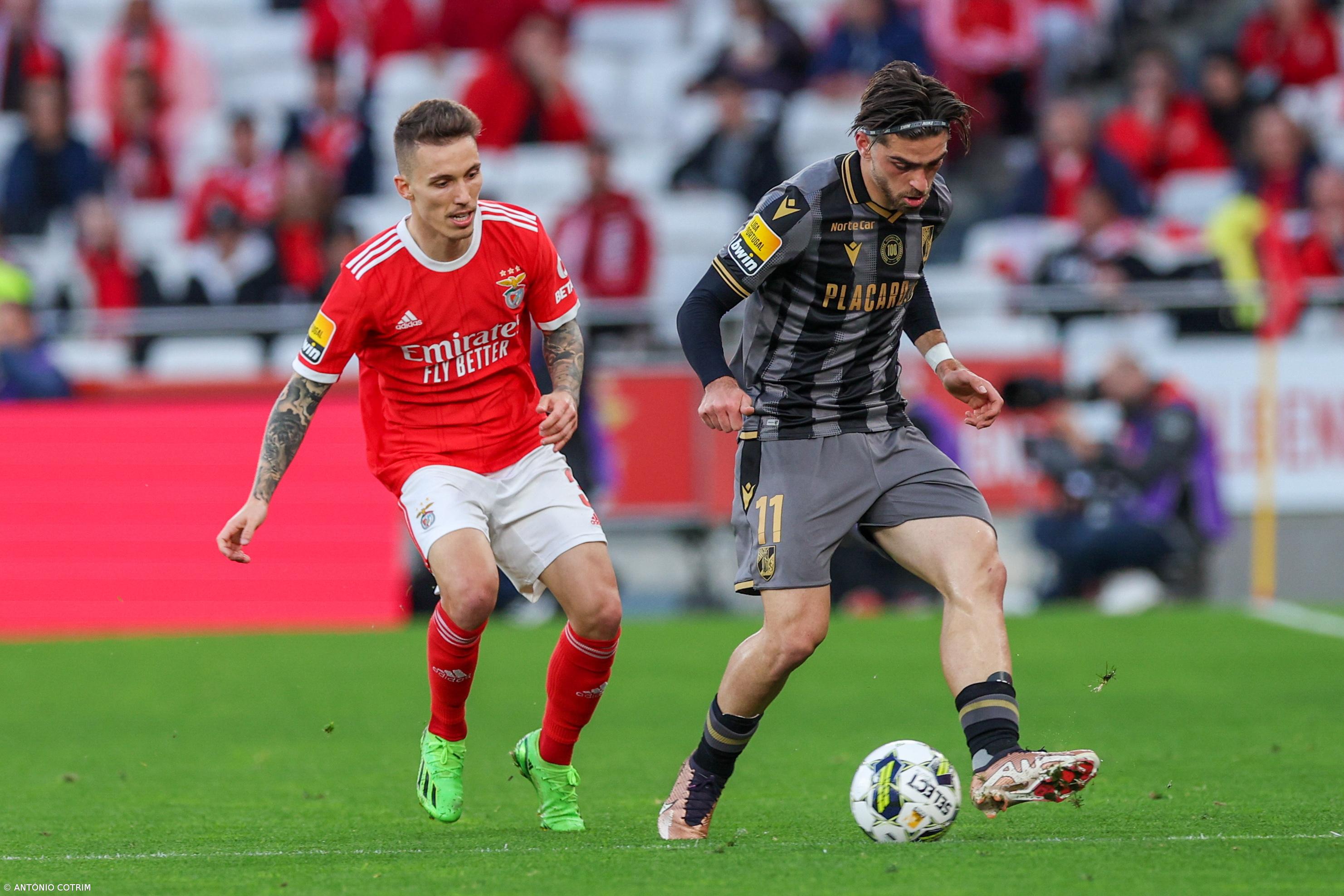 Benfica volta a perder e fica com o FC Porto a quatro pontos – Imagem 1