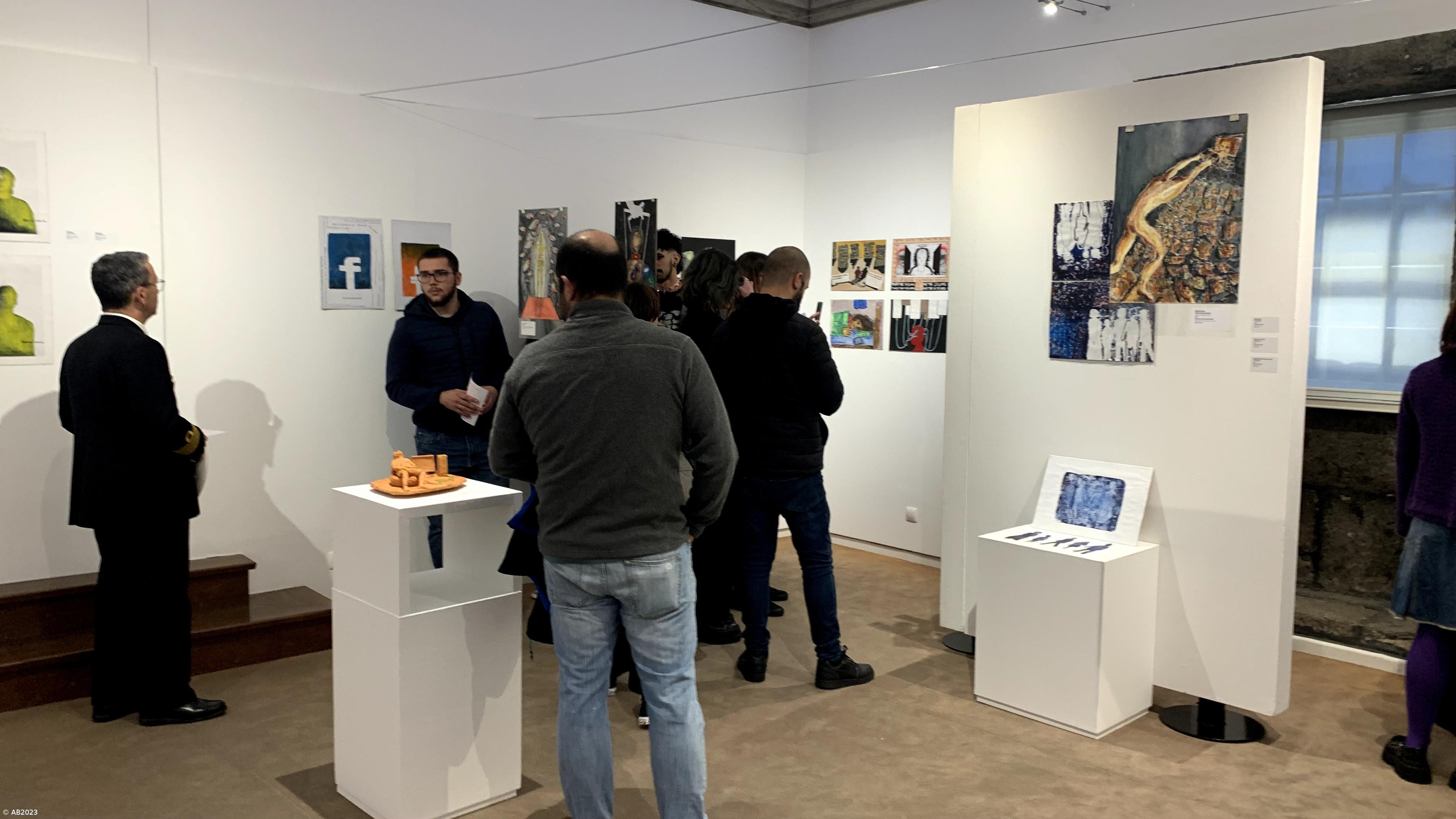 Alunos de Artes Visuais da ESAQ expõem na Sala do Forno do CMC – Imagem 26