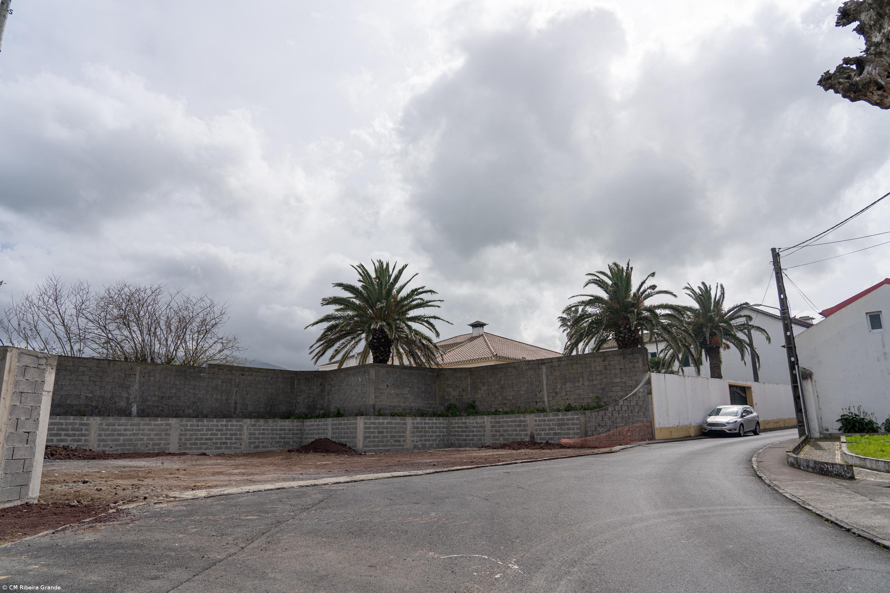 Câmara da Ribeira Grande cria novo parque de estacionamento na Conceição  – Imagem 1