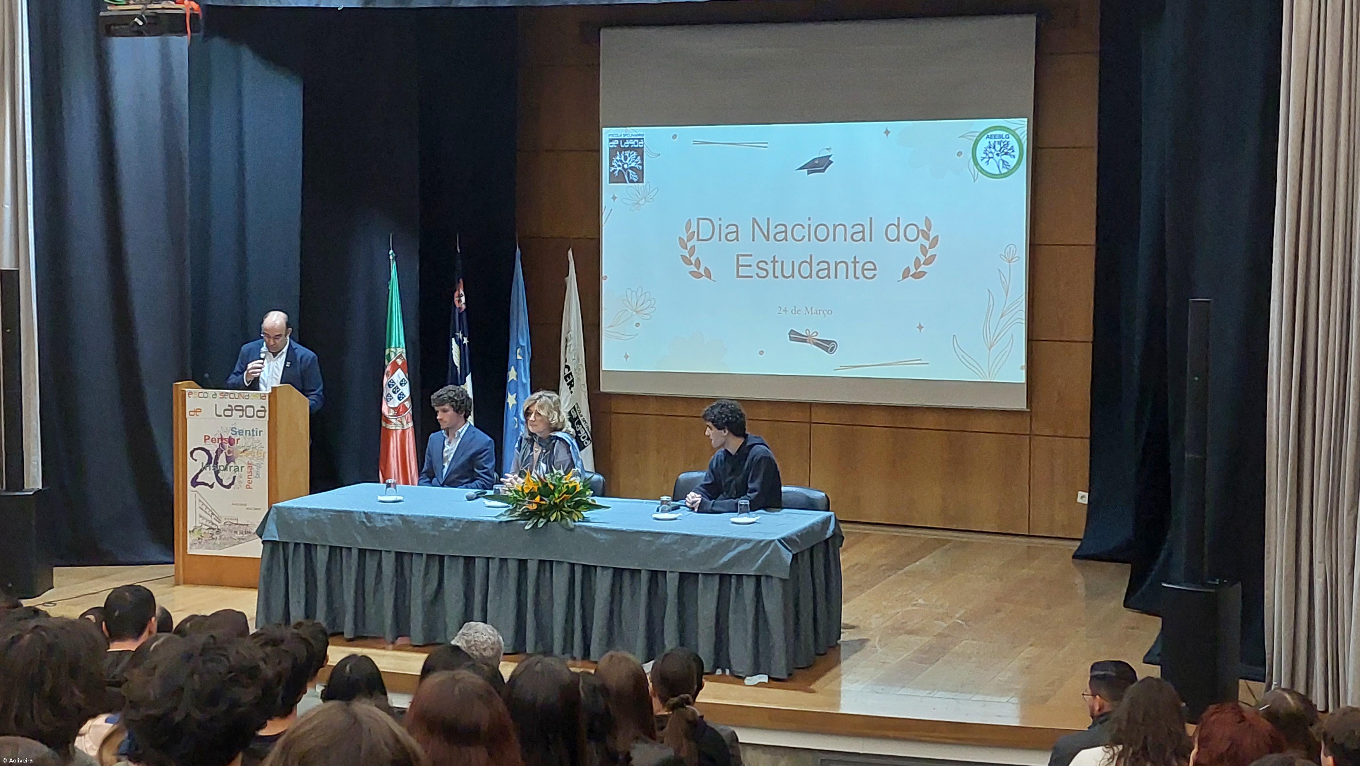 Associação de Estudantes da ESLagoa comemora Dia Nacional do EStudante – Imagem 14