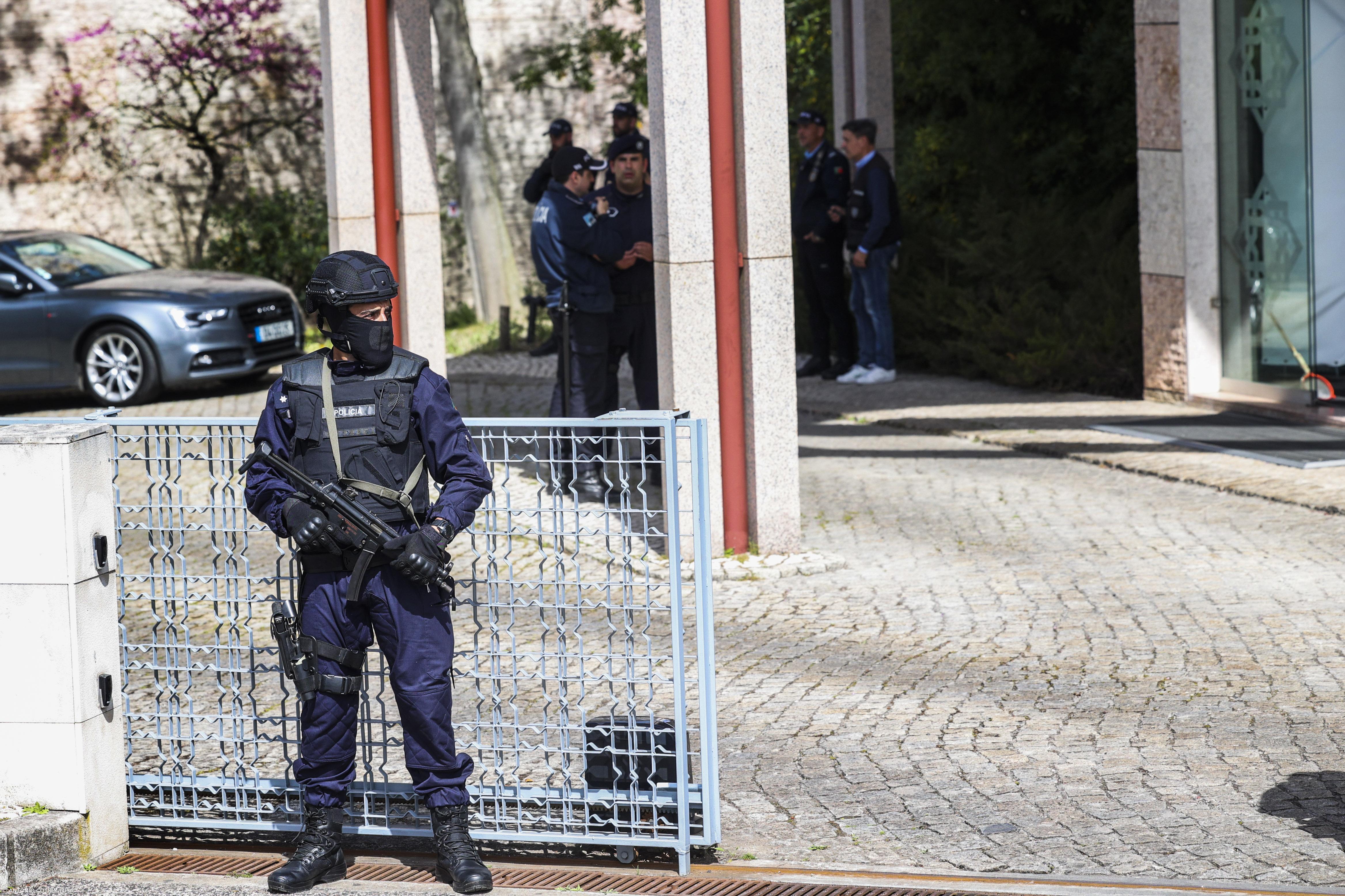 Dois mortos em ataque no Centro Ismaelita em Lisboa – Imagem 1