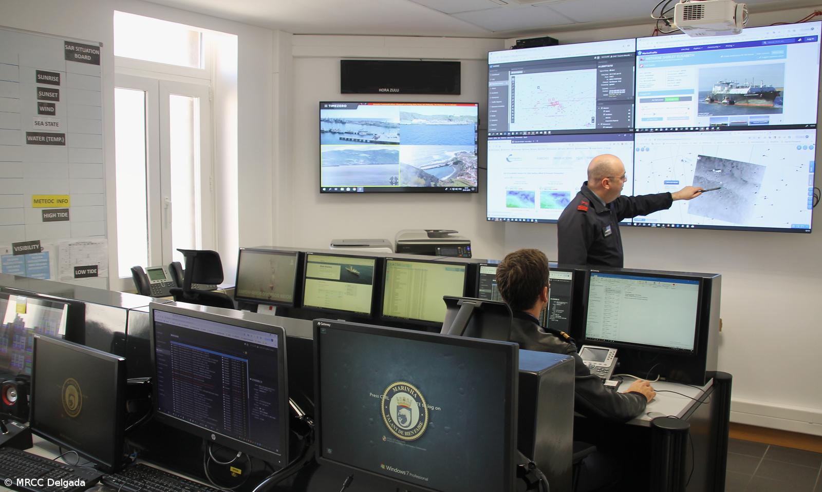 Marinha coordena resgate médico ao largo dos Açores  – Imagem 1