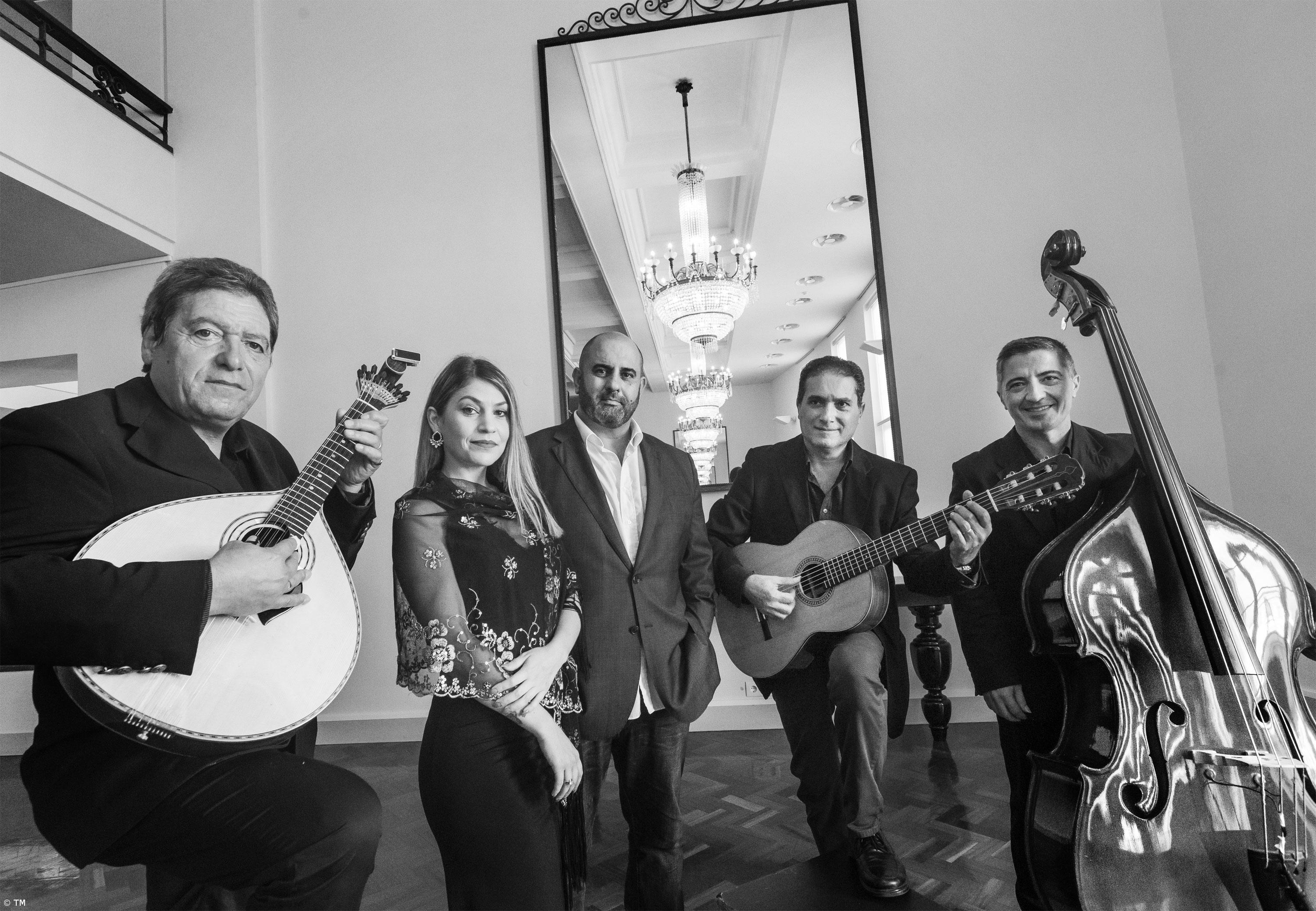 Teatro Micaelense celebra aniversário com visita performativa e noite de fados – Imagem 1