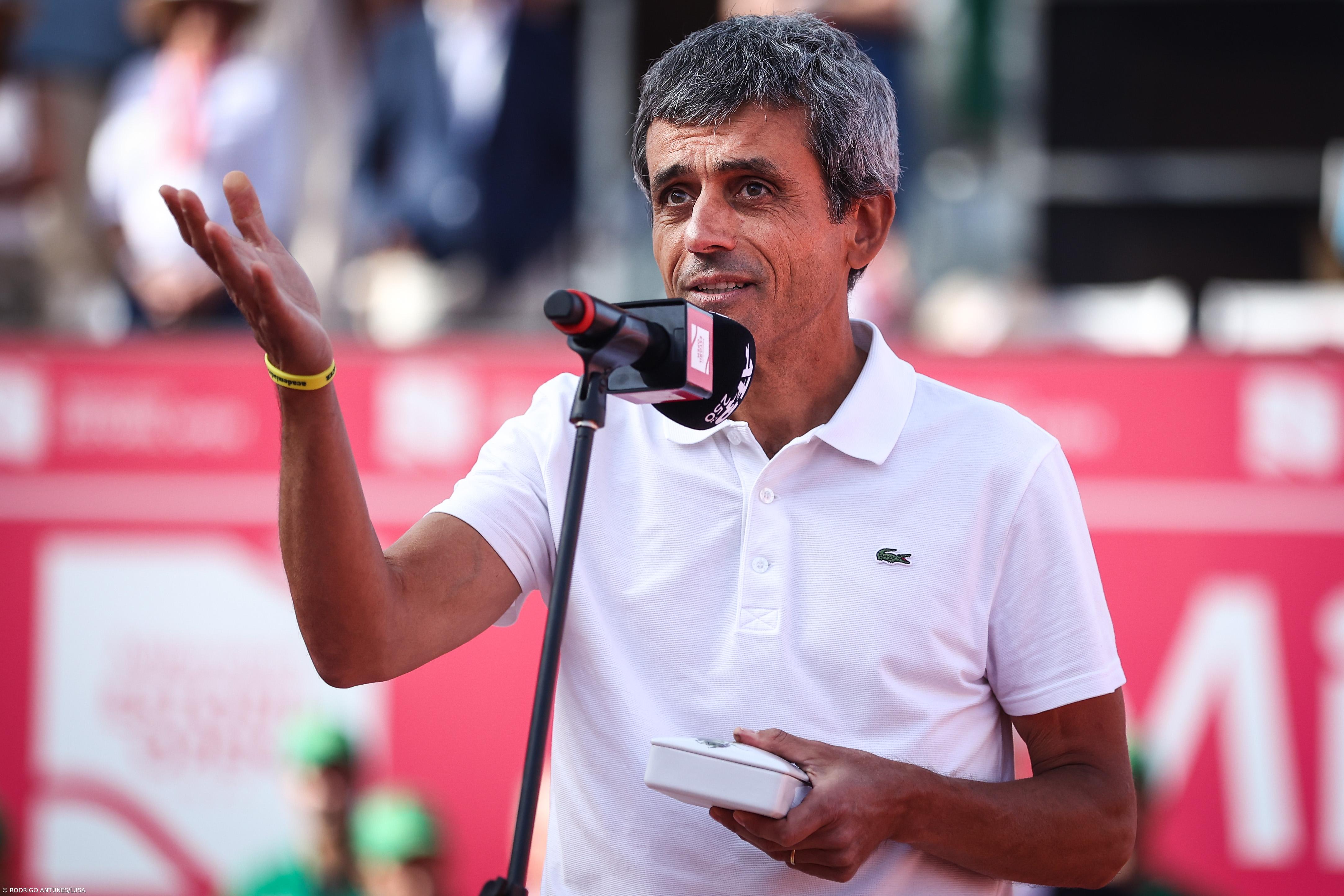 Árbitro Carlos Ramos anuncia final da carreira – Imagem 1