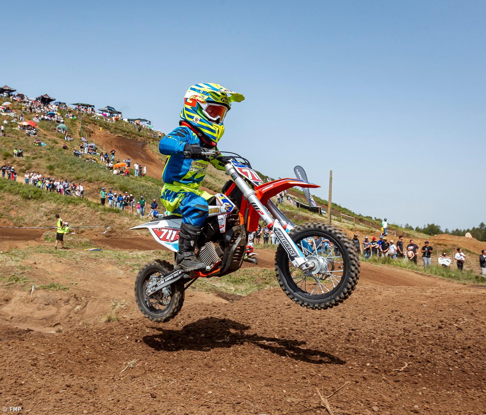 Rodrigo Garcia é o primeiro piloto a competir com uma moto elétrica – Imagem 1