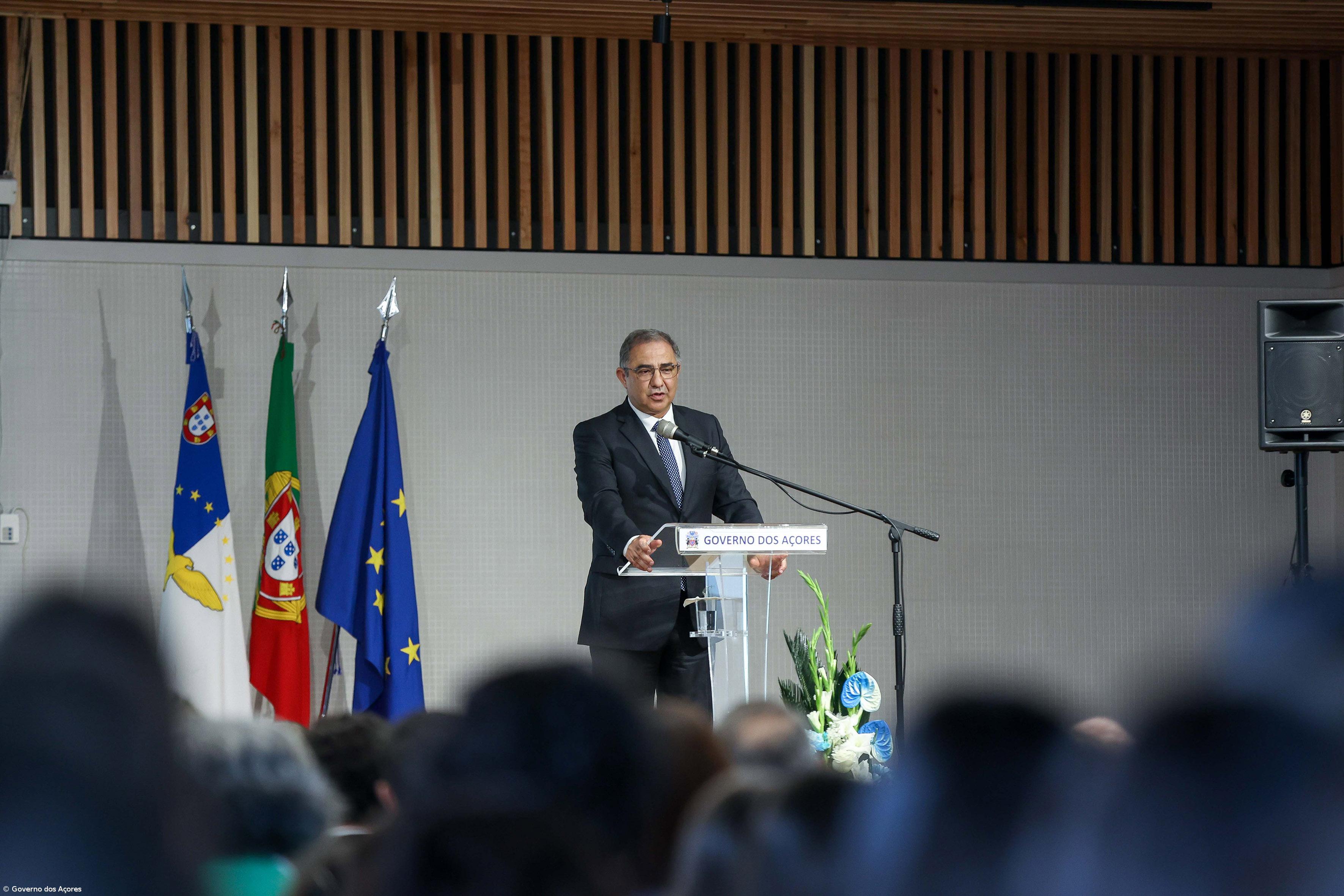 Governo açoriano defende “investimento justo” de 20ME na nova escola de Rabo de Peixe – Imagem 2