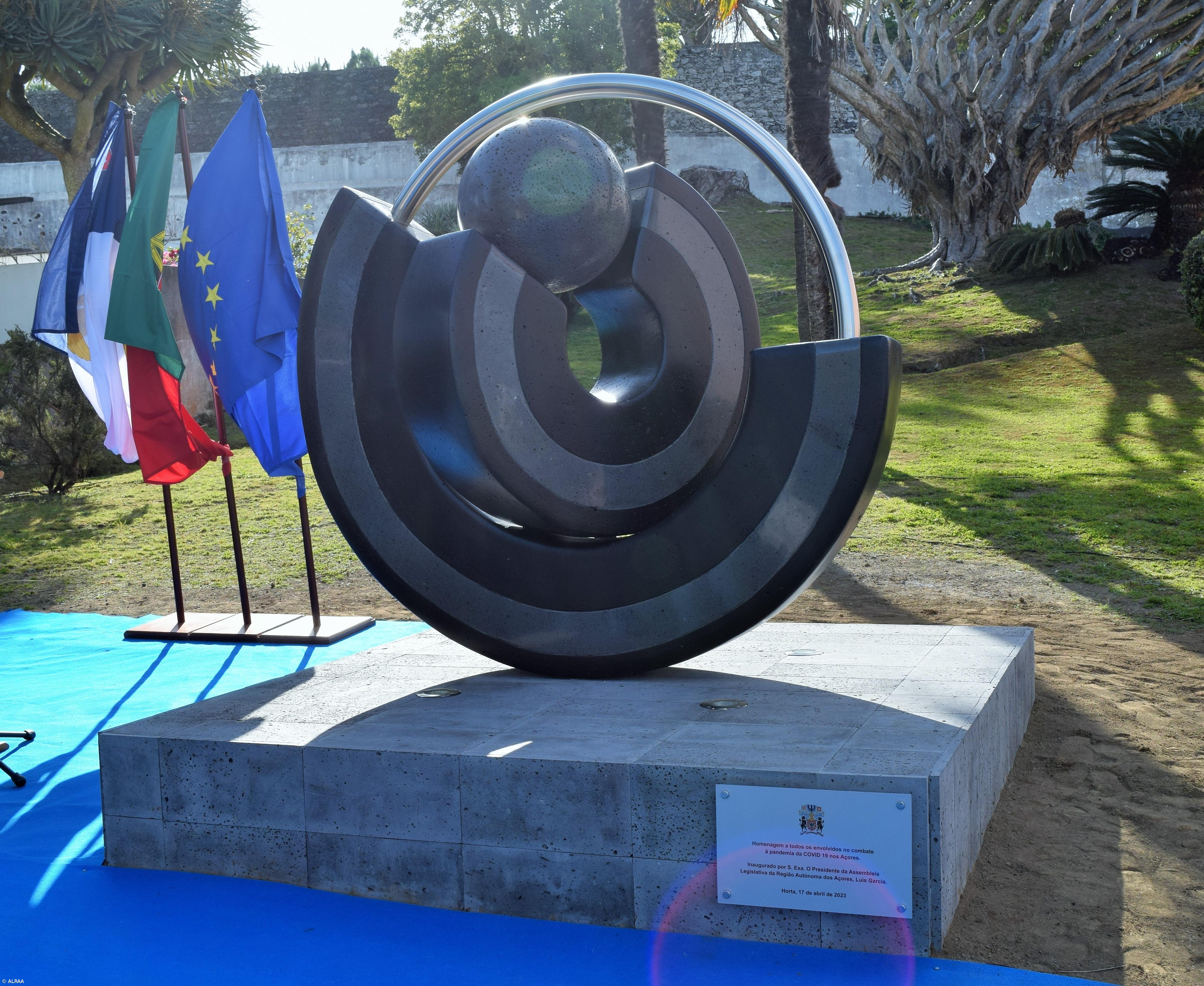 Monumento homenageia o combate à pandemia – Imagem 1