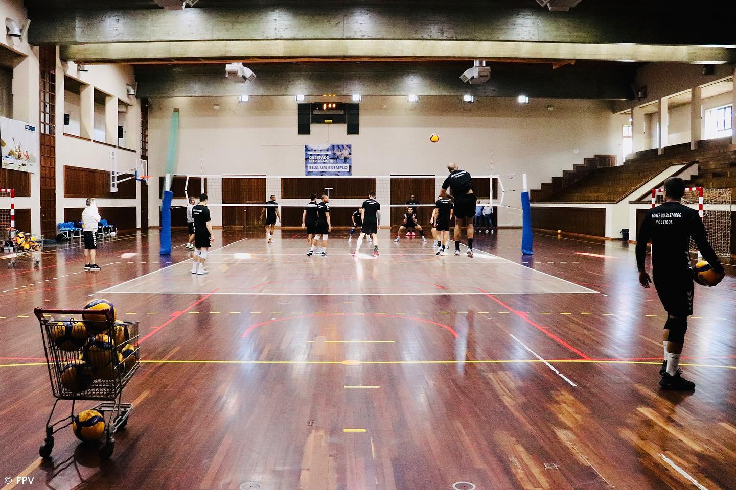 Fonte do Bastardo vence Benfica e iguala final do campeonato nacional de voleibol – Imagem 1