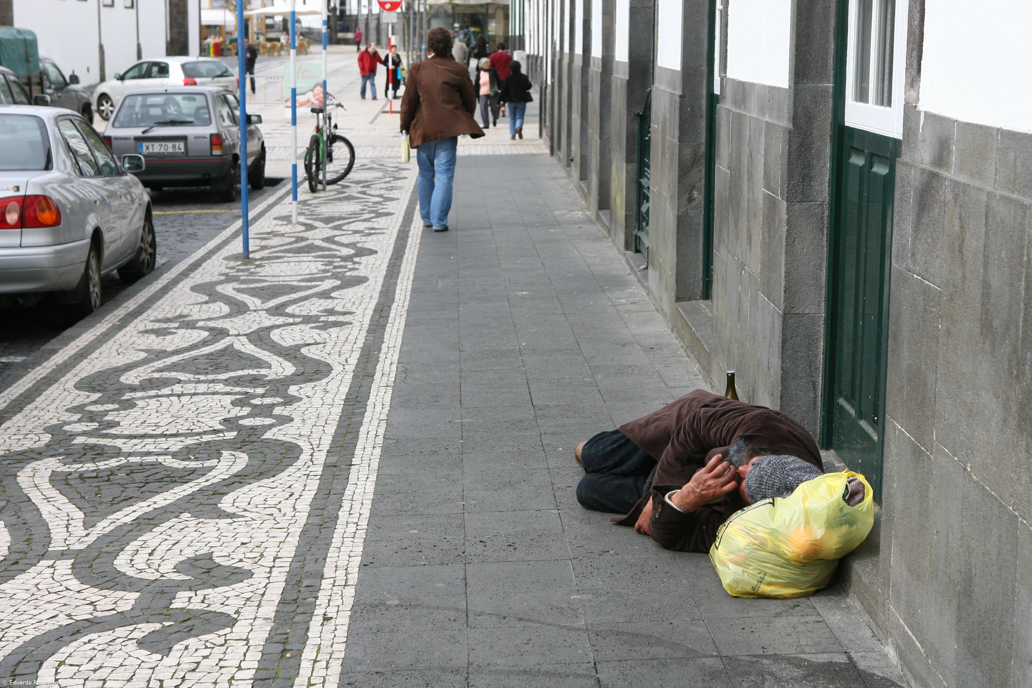  PS preocupado com aumento da pobreza e da mendicidade – Imagem 1