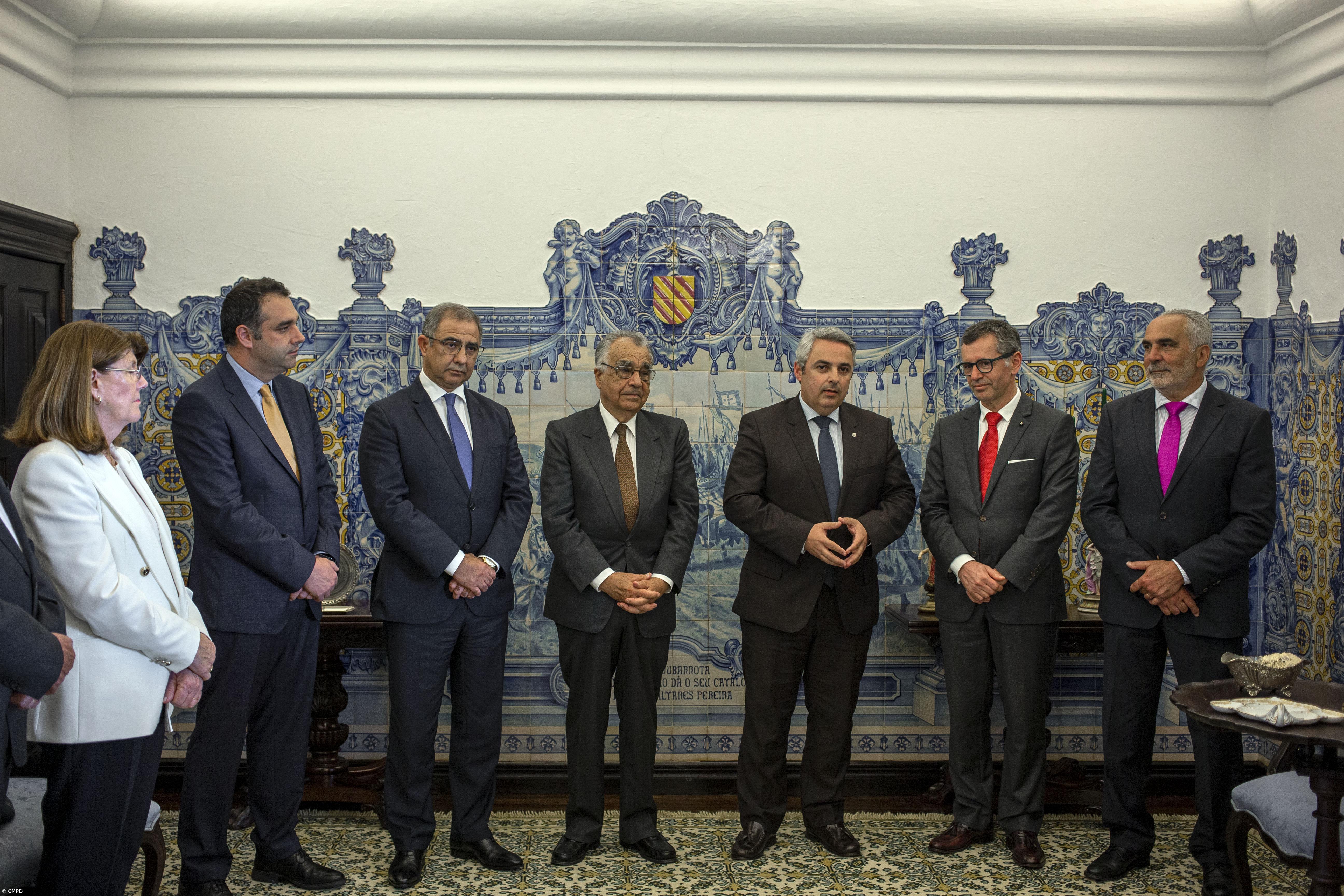 Autarca elogia “legado histórico” do novo livro sobre a visita do Príncipe Alberto II a Ponta Delgada – Imagem 1