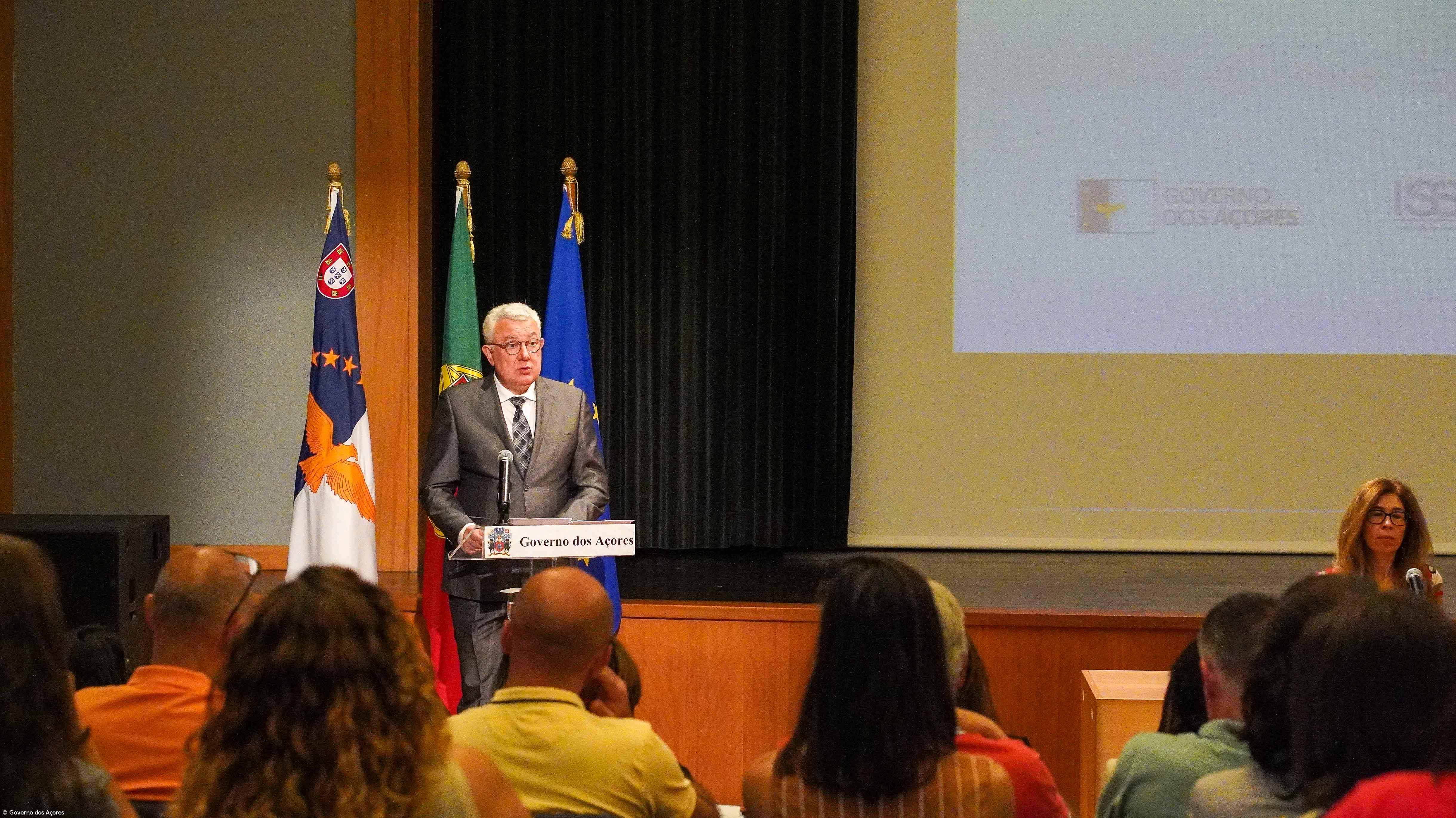 Governo Regional com anteproposta de lei para antecipar idade da reforma dos açorianos – Imagem 1