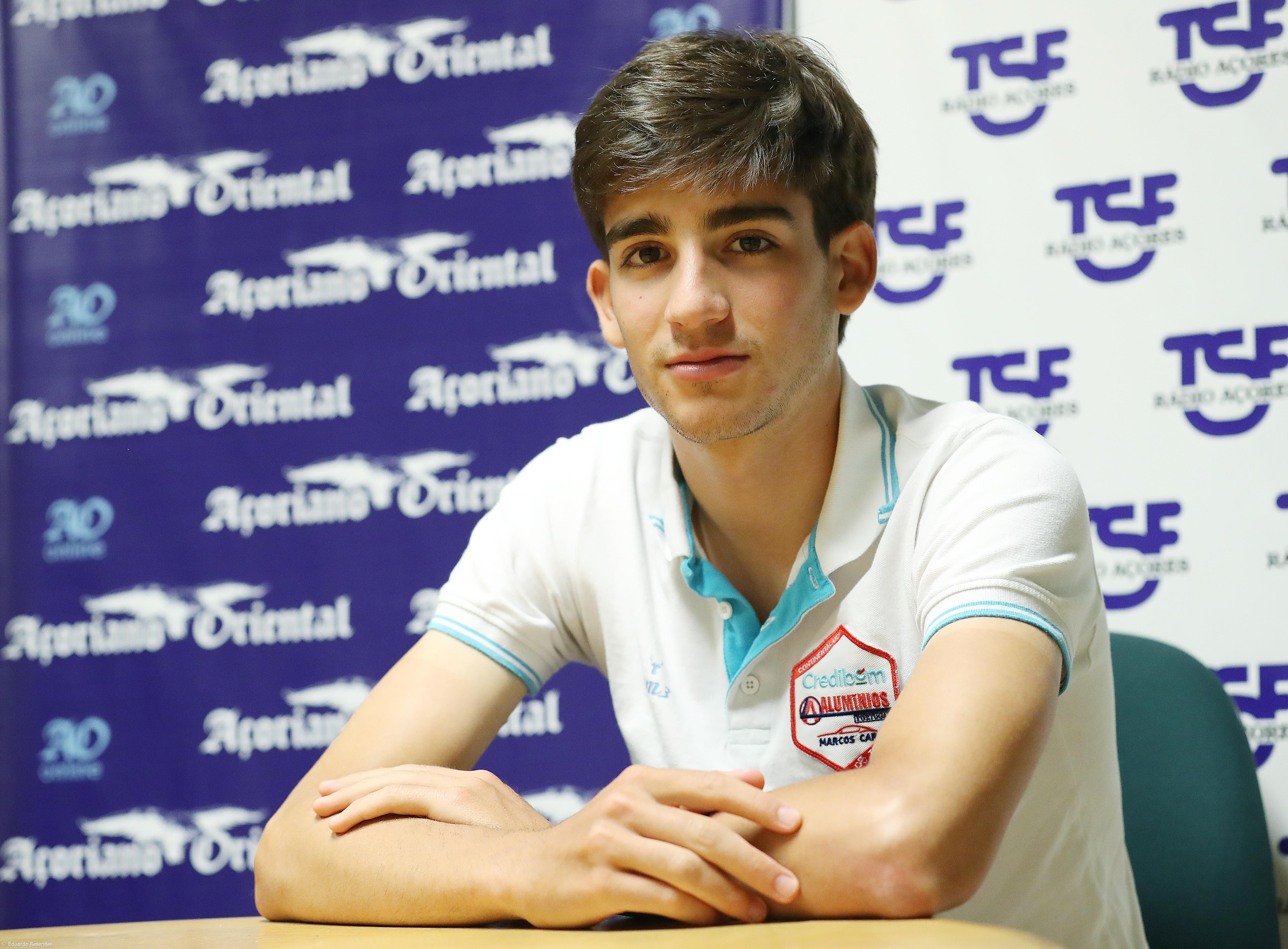 João Medeiros renova por mais uma época – Imagem 1