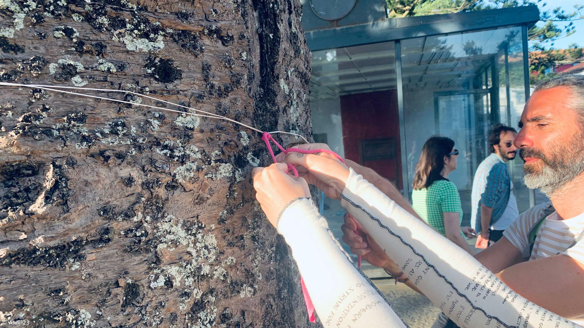 Performance “Conversas d’Armário” inaugurou as comemorações do Orgulho. O Quiosque Ala desenhou um espaço de reflexão muito inspirador. – Imagem 10