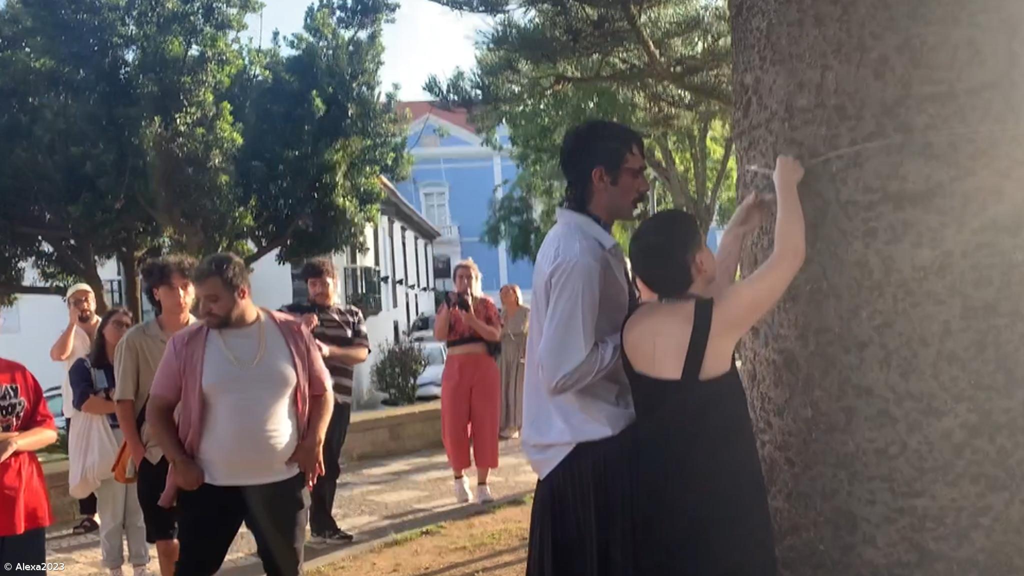 Performance “Conversas d’Armário” inaugurou as comemorações do Orgulho. O Quiosque Ala desenhou um espaço de reflexão muito inspirador. – Imagem 22