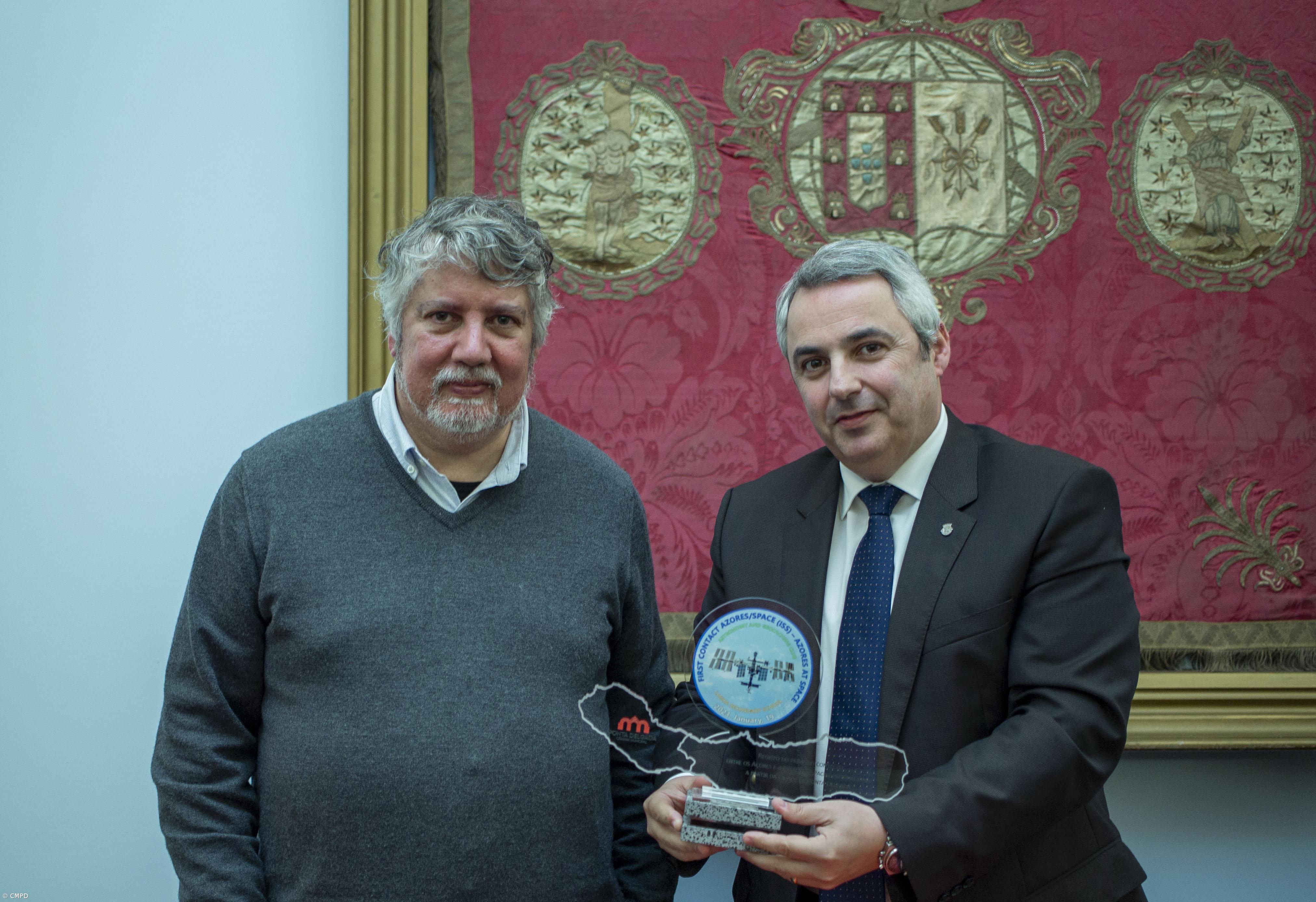 Câmara de Ponta Delgada aprova voto de congratulação ao astrofísico Pedro Machado – Imagem 1