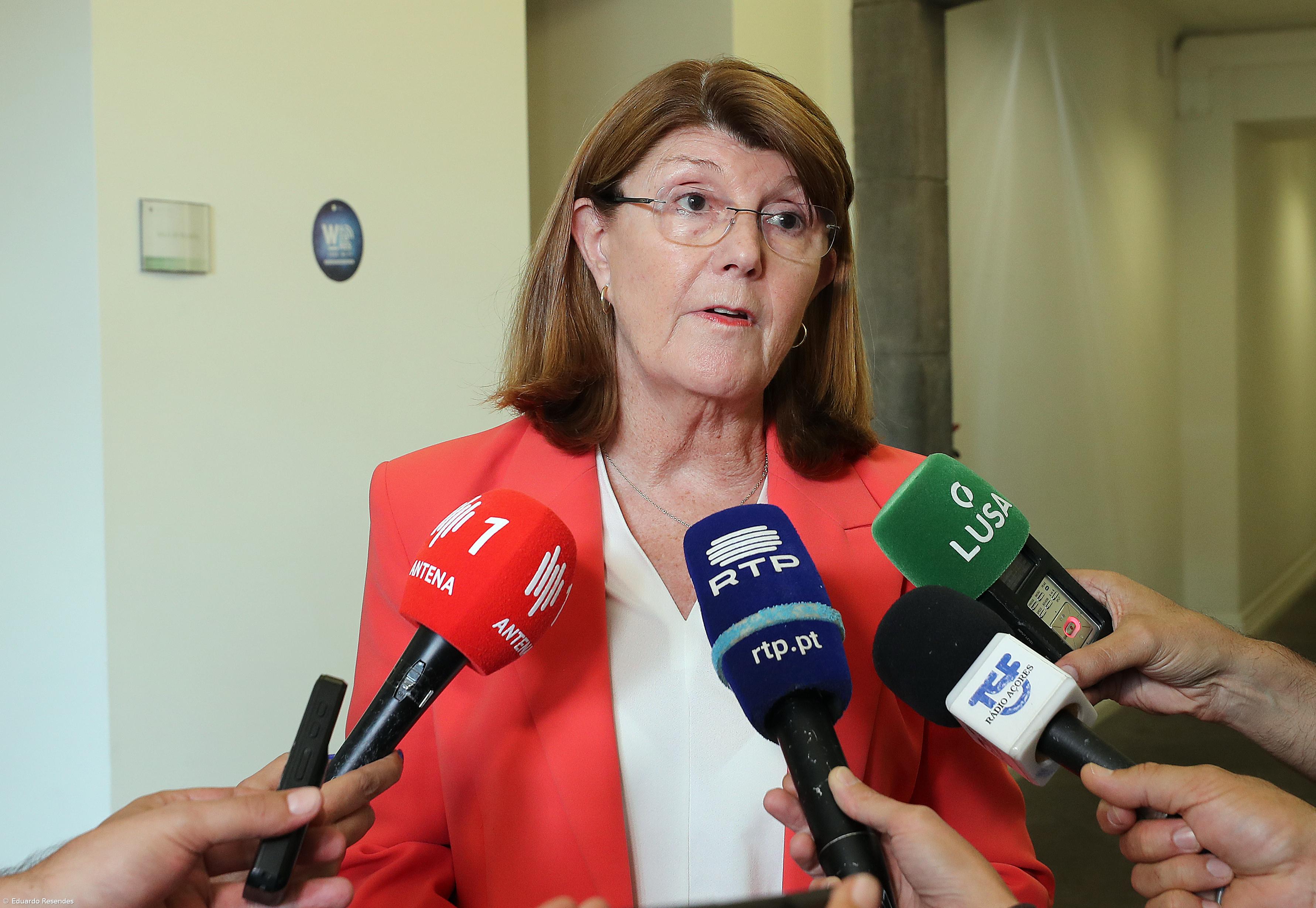 Passe social gratuito para idosos nos Açores vai sofrer “algumas restrições” – Imagem 1