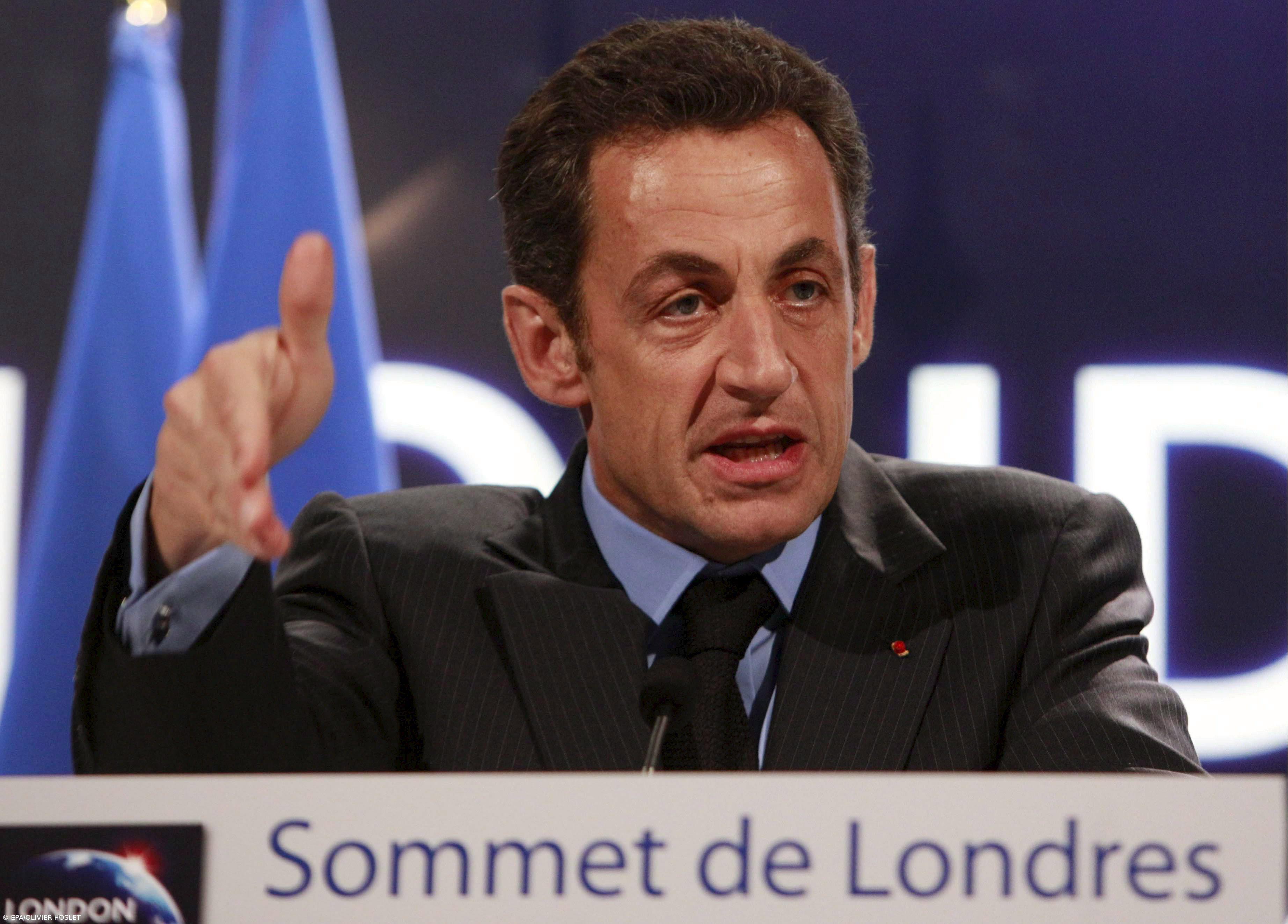 Sarkozy anuncia que votará em Emmanuel Macron na segunda volta – Imagem 1
