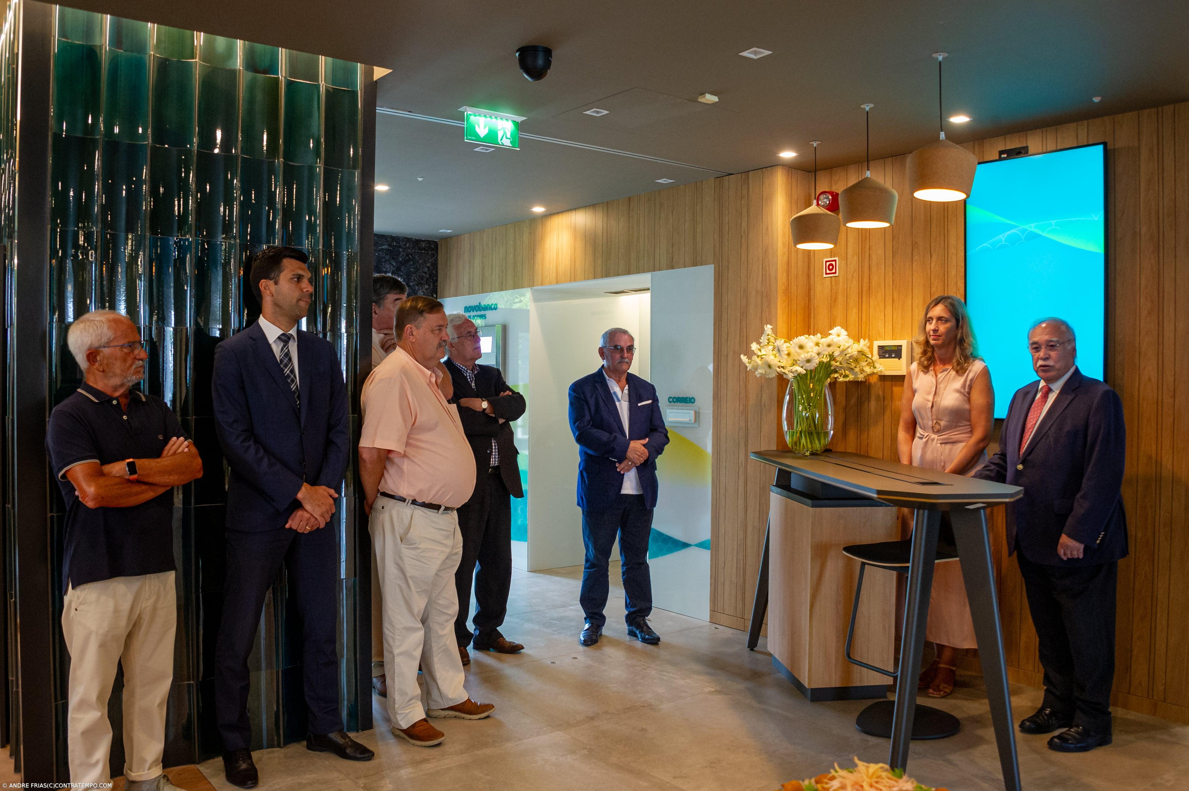 Balcão Antero de Quental do novobanco dos Açores foi remodelado  – Imagem 1