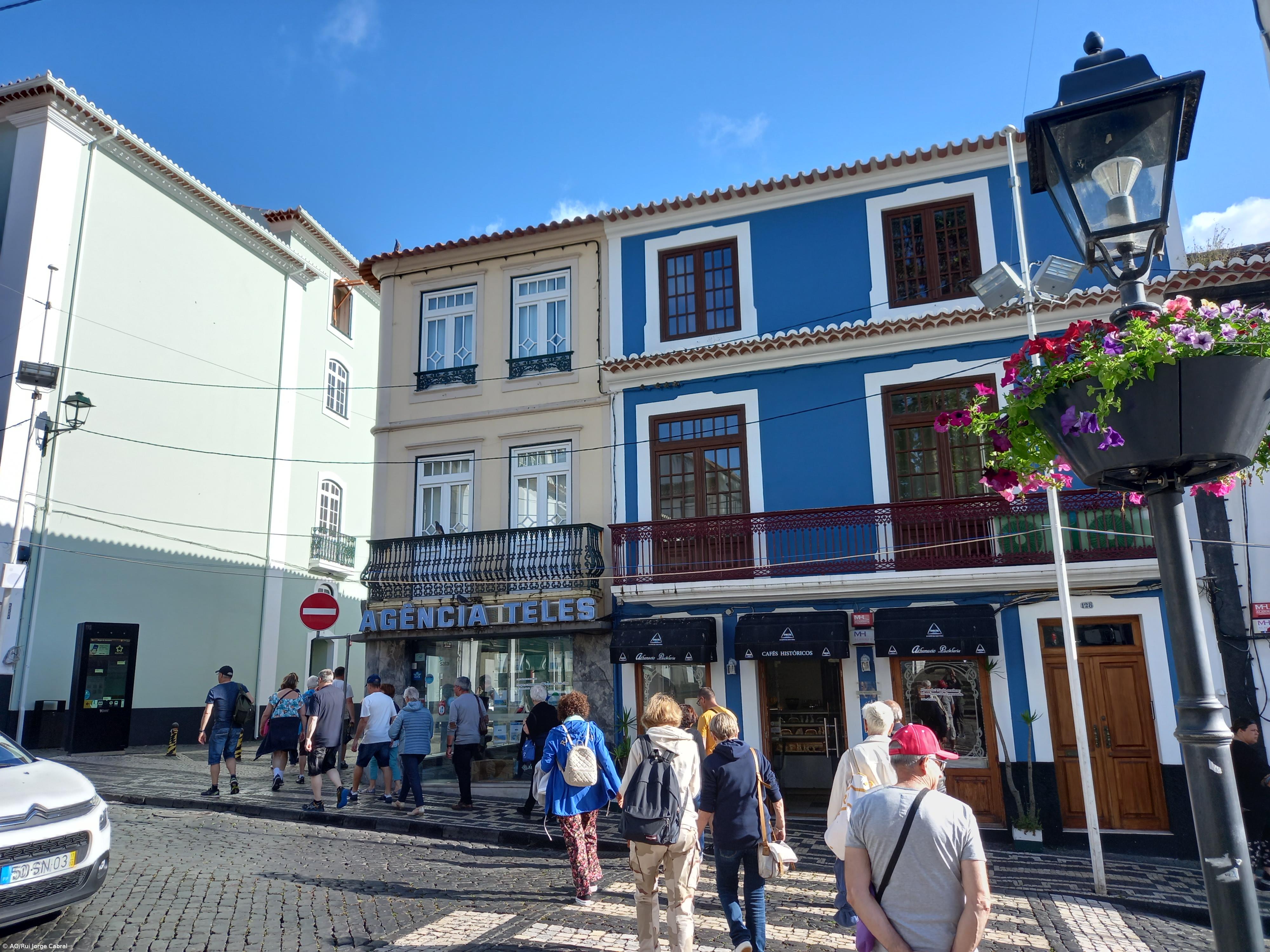 Açores aumentam em 9,7% as dormidas em alojamentos turísticos no mês de março – Imagem 1