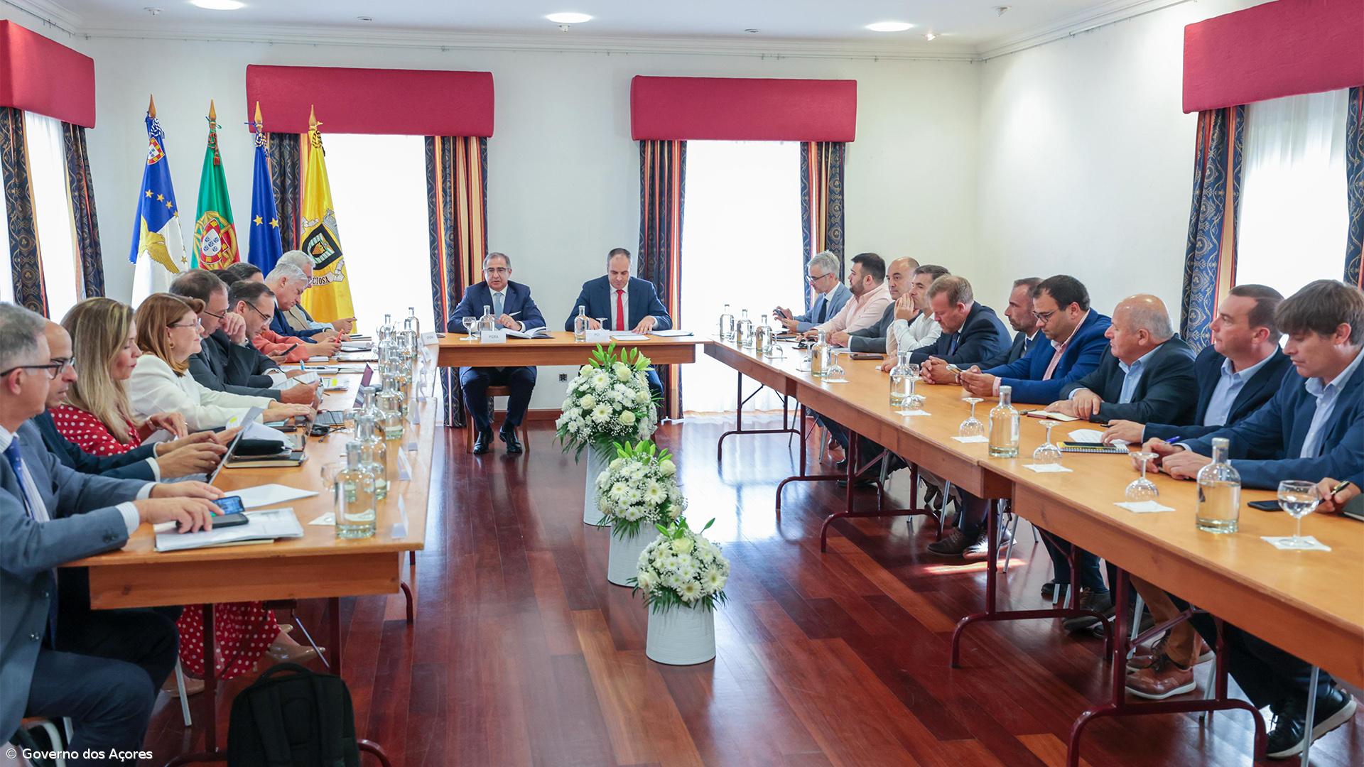 Conselho da Ilha Graciosa diz que executivo “não pode responder a tudo” e mantém prioridades – Imagem 1