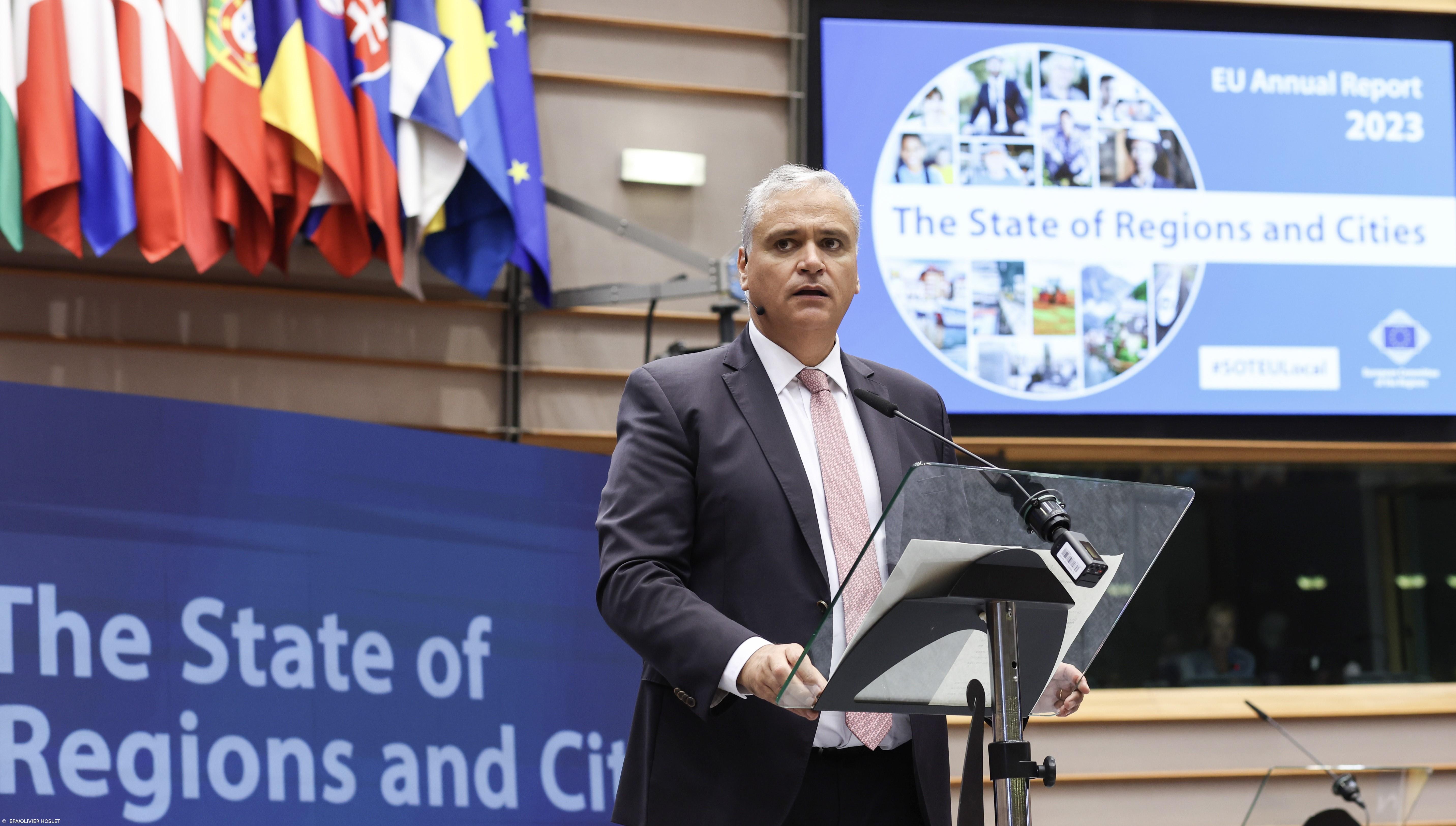 Presidente do Comité das Regiões Europeu condena ataques do Hamas  – Imagem 1