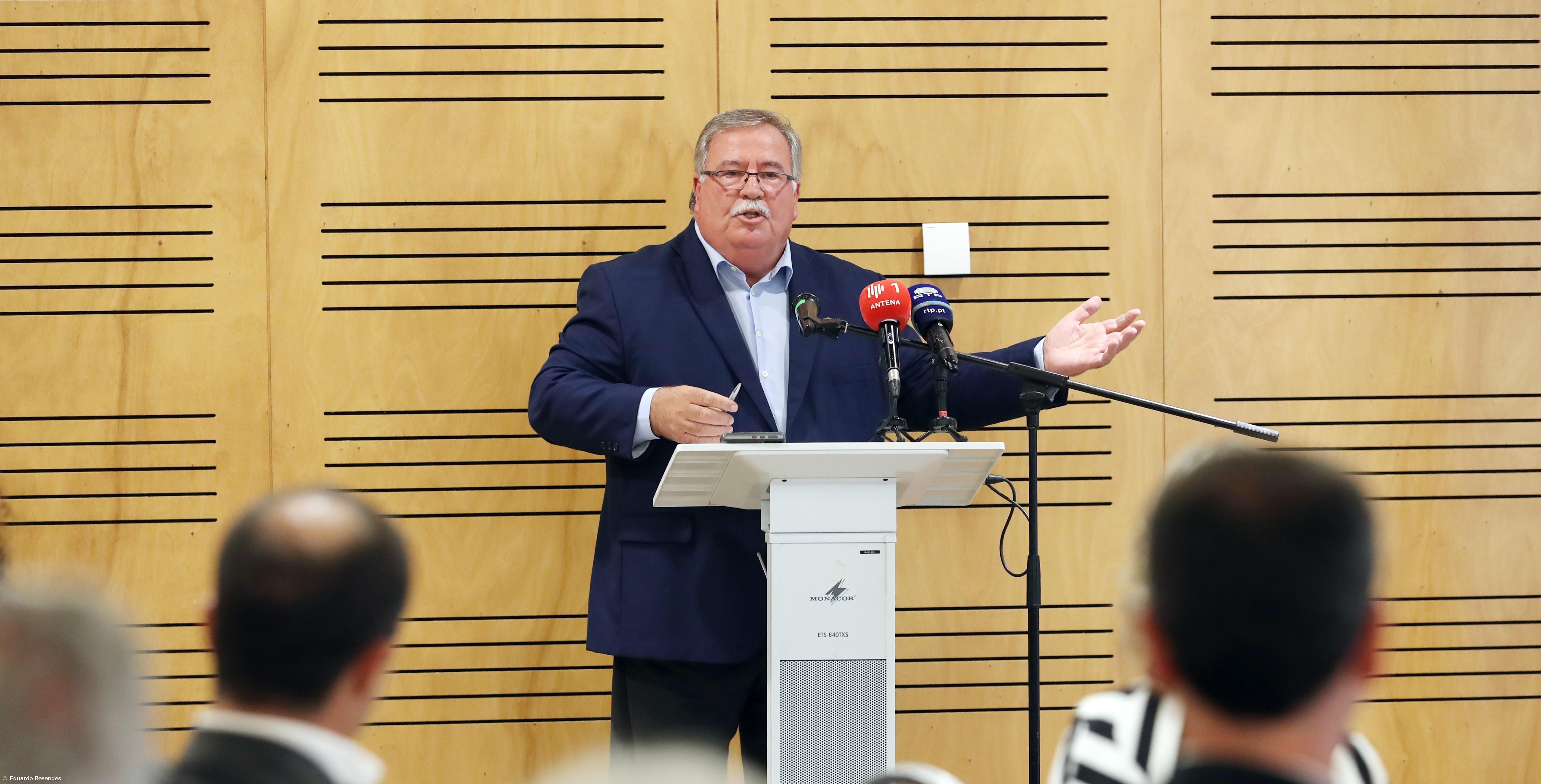 Federação Agrícola dos Açores alerta para descidas do preço do leite e atrasos nos apoios – Imagem 1