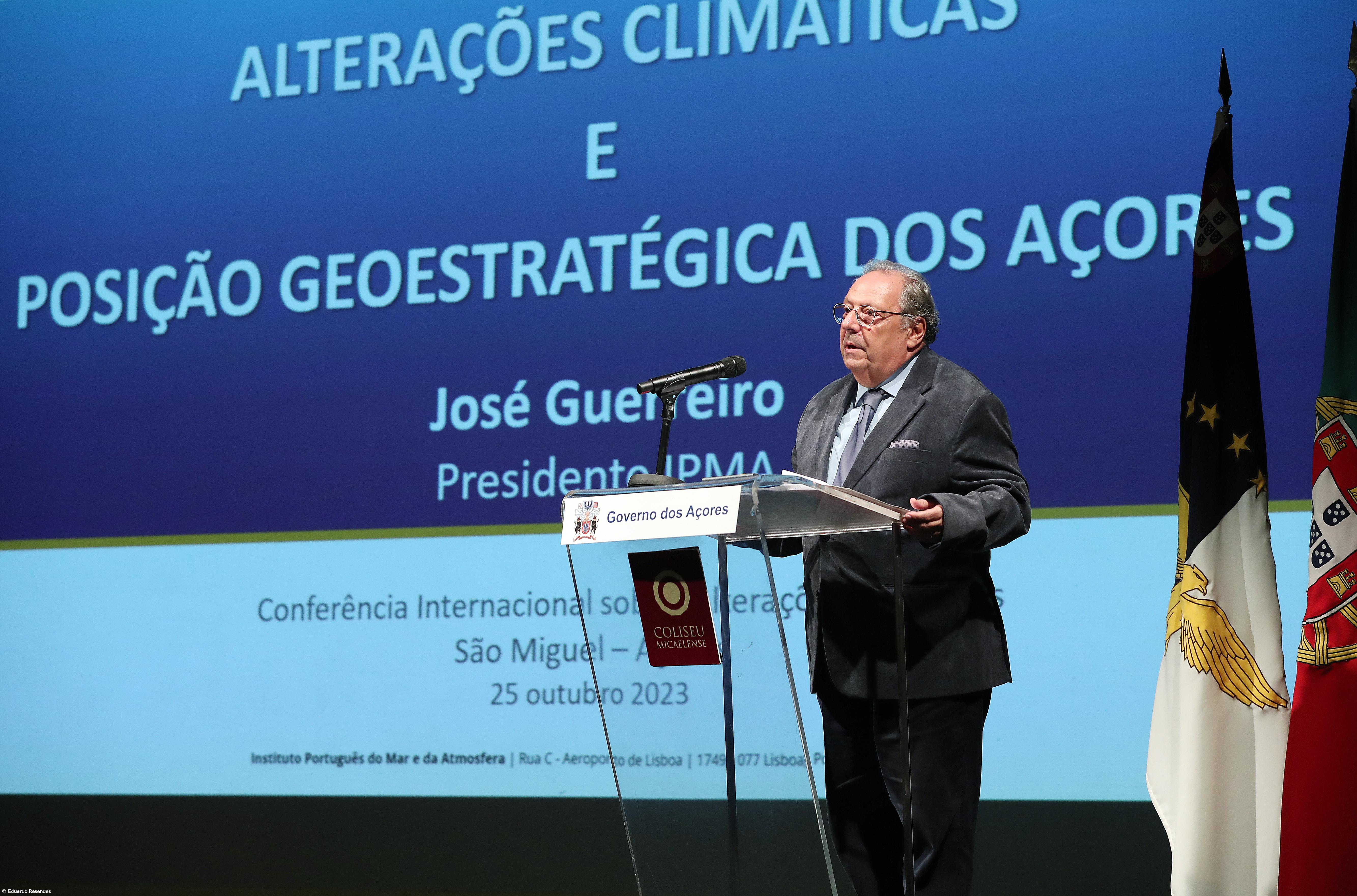 Temperatura média e número de ciclones tropicais está a aumentar nos Açores – Imagem 1