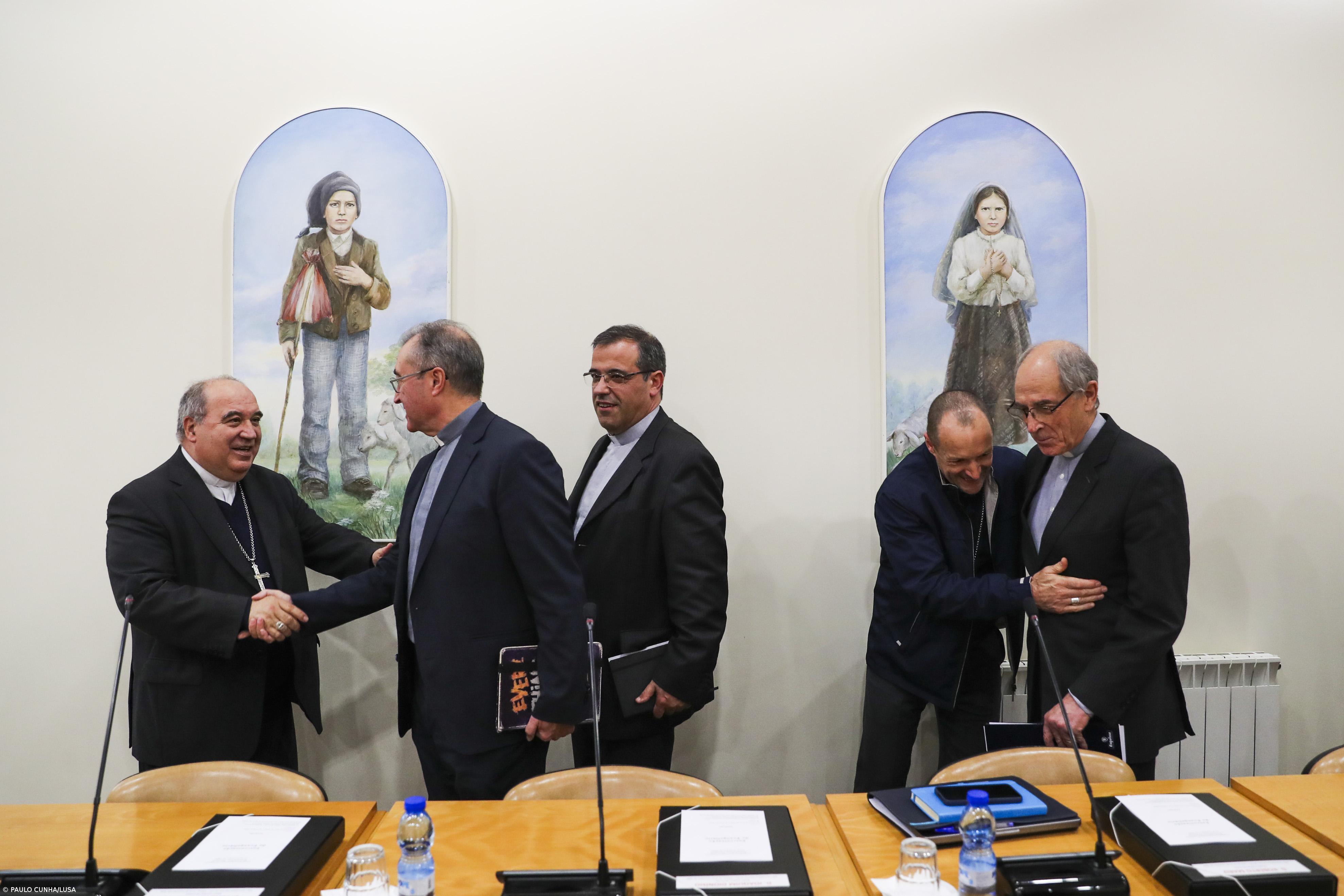 Bispos mostram preocupação face à “grave situação” de muitas famílias – Imagem 1