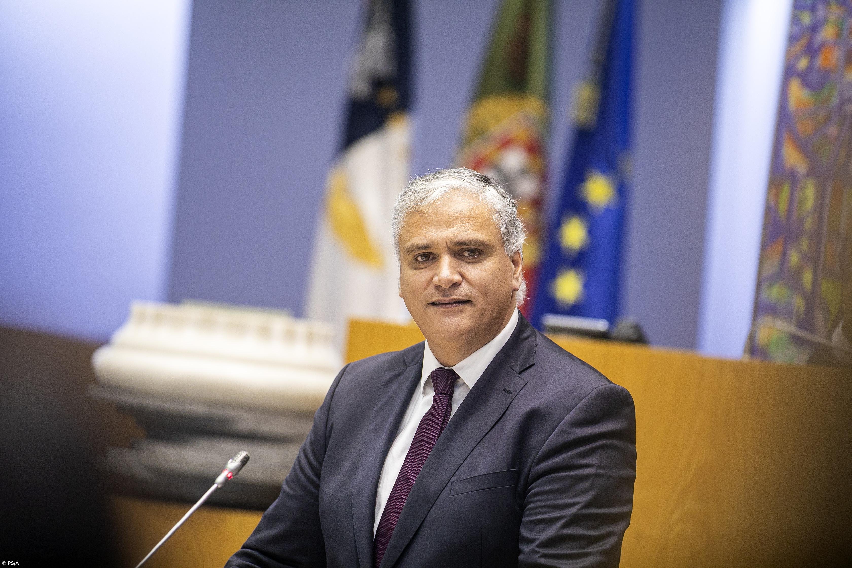 Vasco Cordeiro apoia Pedro Nuno Santos nas eleições internas do PS – Imagem 1