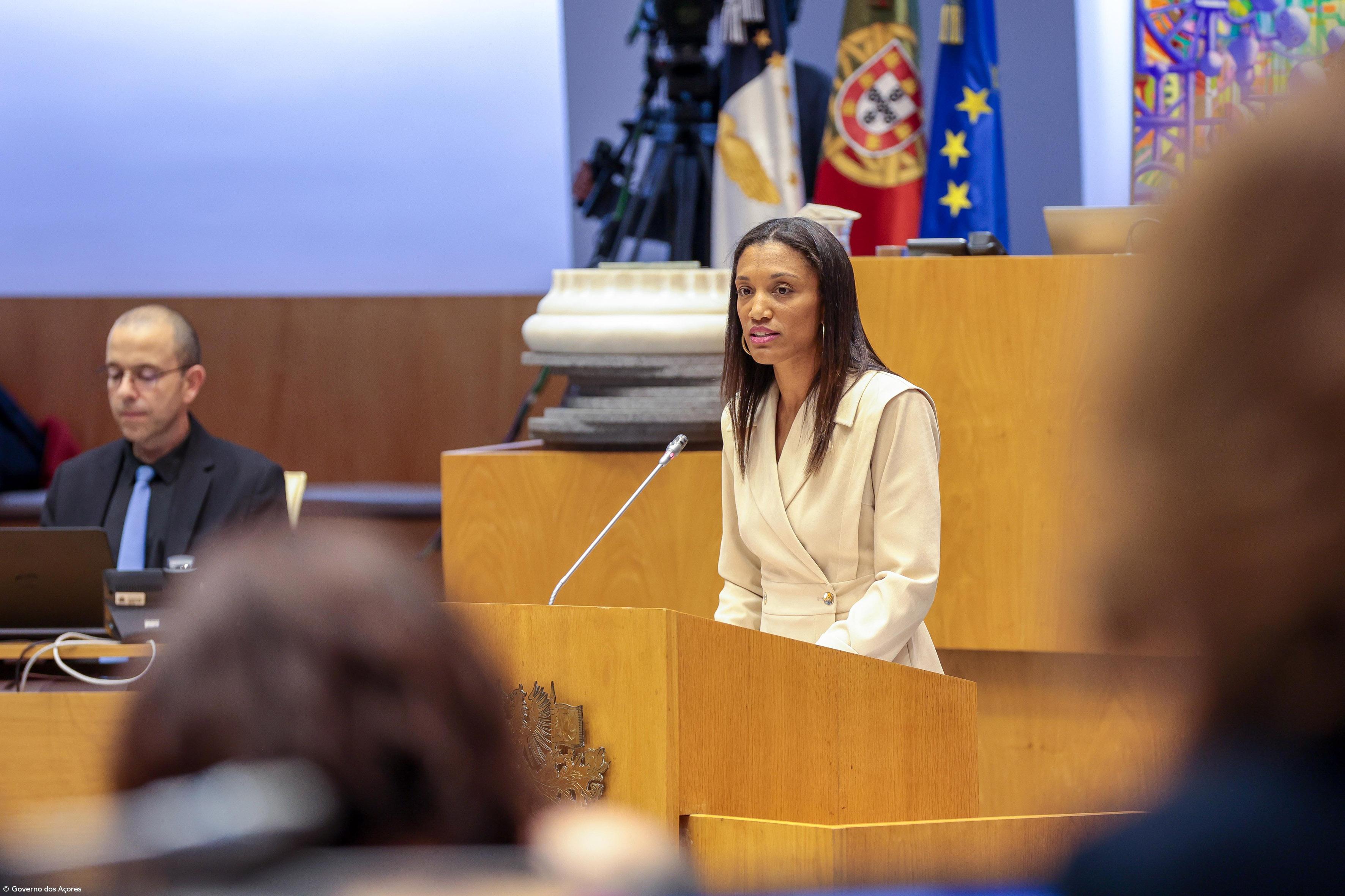 Governo dos Açores promete integrar contratos covid-19 até ao final do ano – Imagem 1