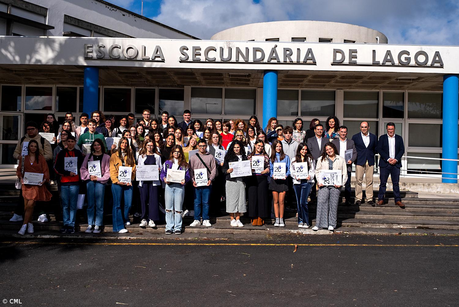 Melhores alunos da Escola Secundária da Lagoa distinguidos – Imagem 1