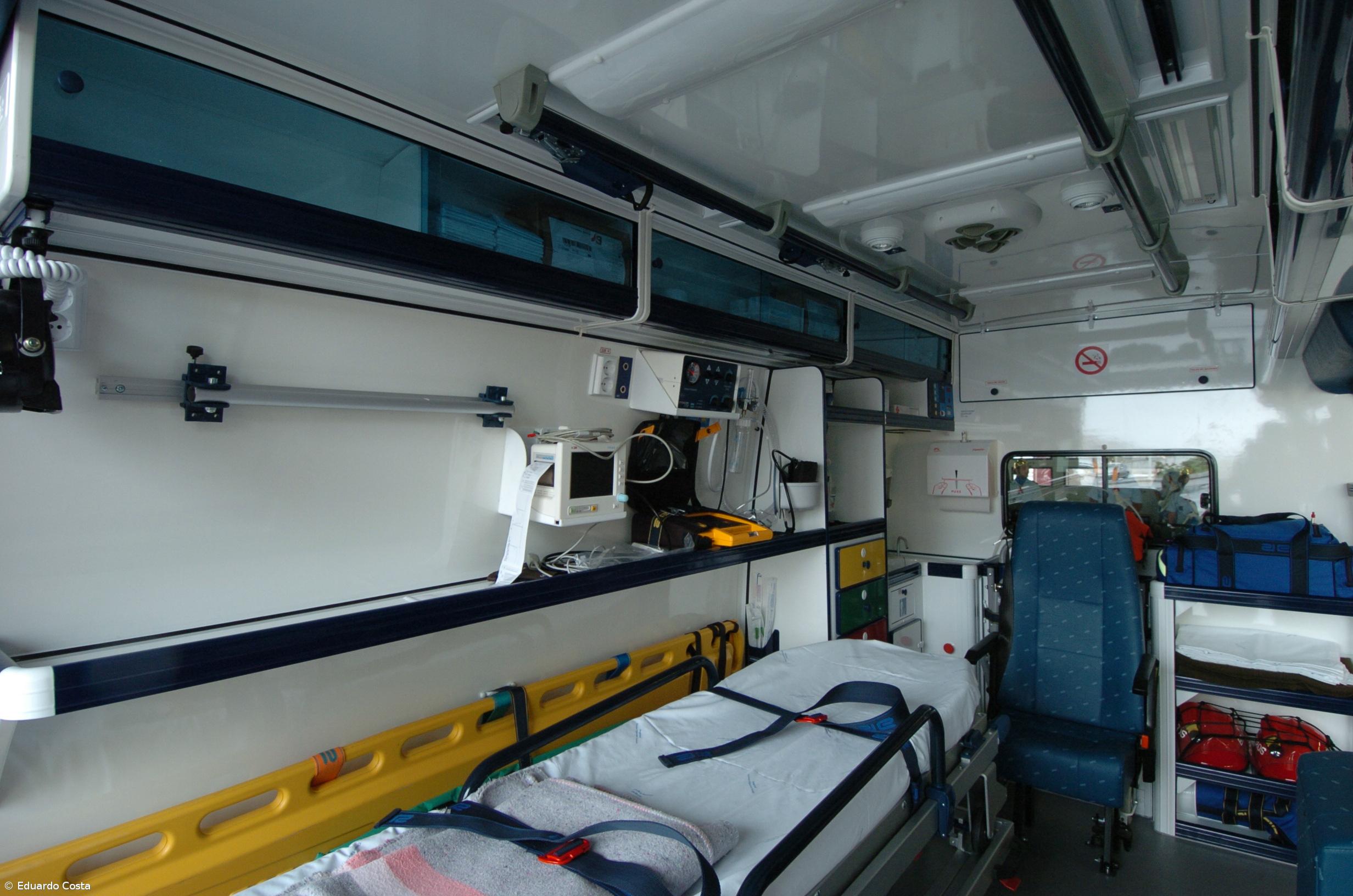 Bombeiros dos Açores começaram a cobrar transporte não urgente de utentes – Imagem 1