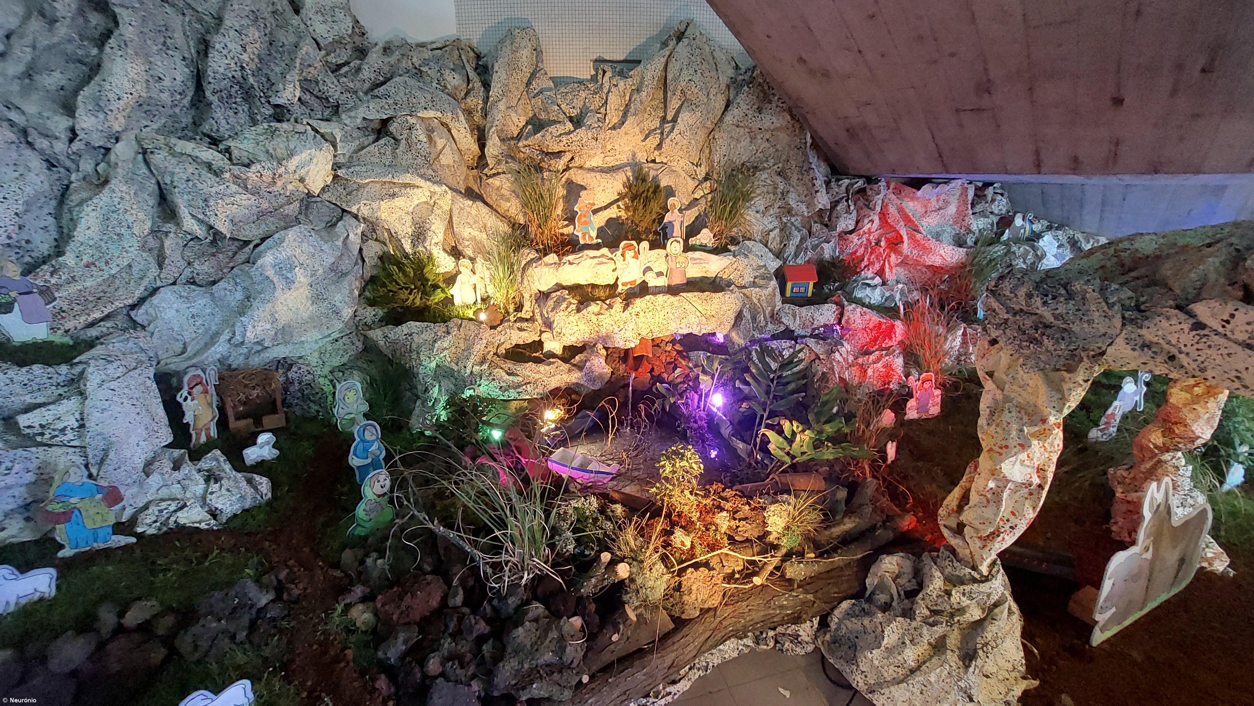 A Comunidade Educativa prepara e vive o Natal na ESLagoa – Imagem 41