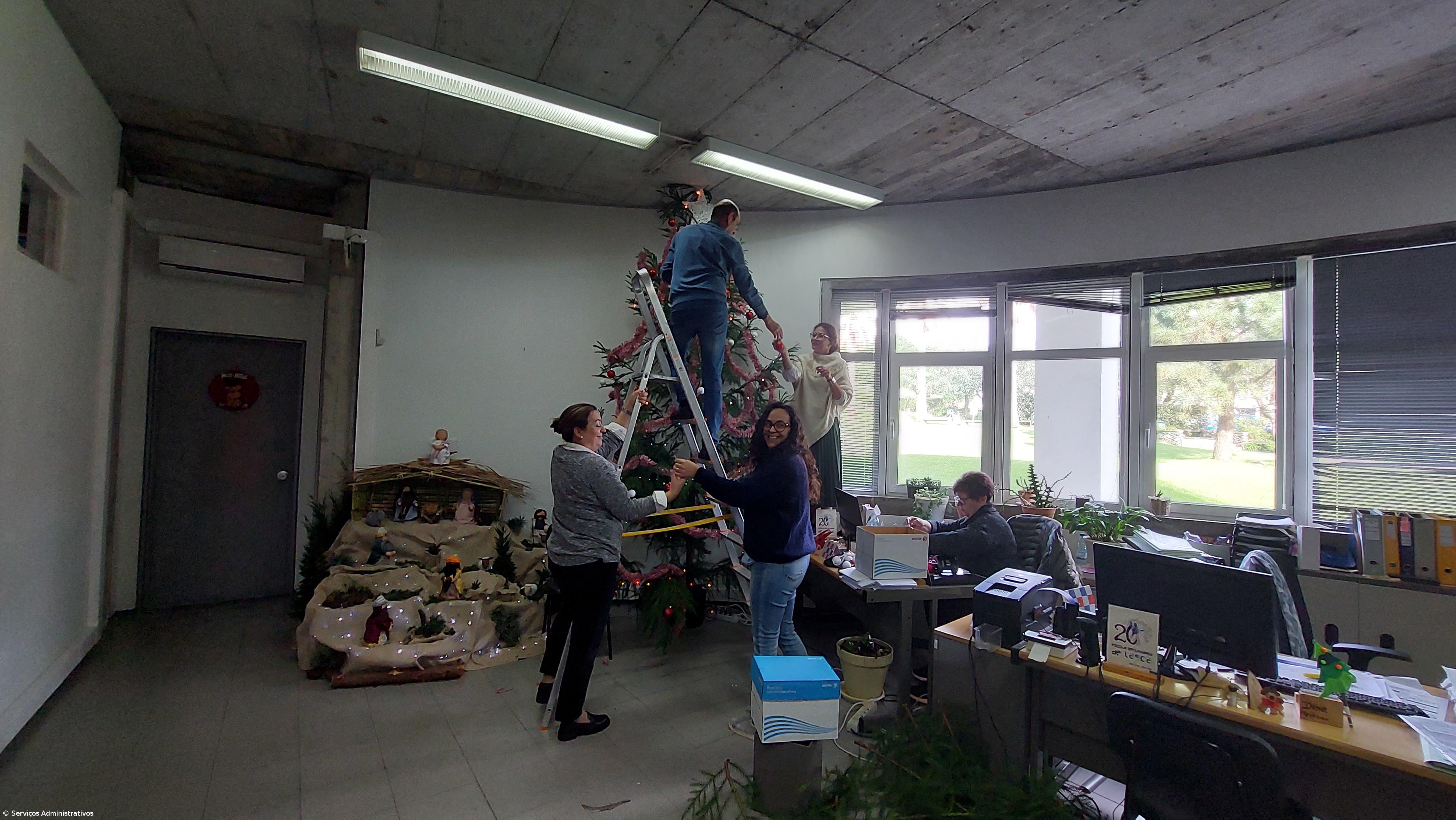 A Comunidade Educativa prepara e vive o Natal na ESLagoa – Imagem 59