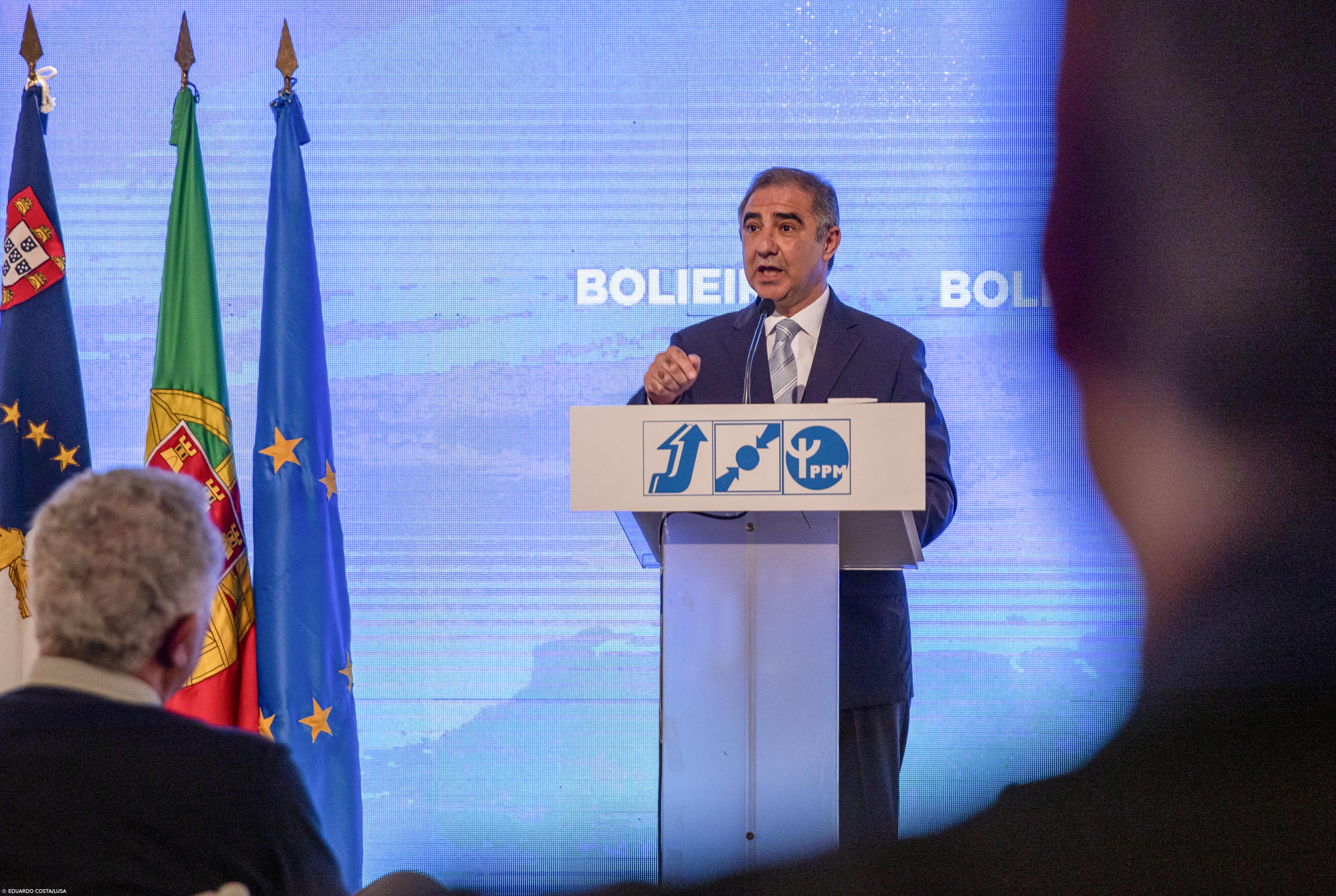 Coligação PSD/CDS-PP/PPM vence mas fica a três deputados da maioria absoluta – Imagem 1