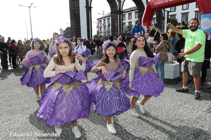 Galeria fotográfica do Corso de Carnaval em Ponta Delgada – Imagem 28