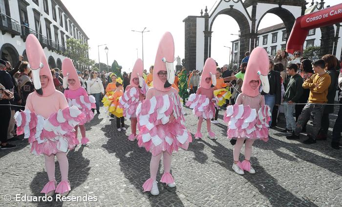 Galeria fotográfica do Corso de Carnaval em Ponta Delgada – Imagem 30