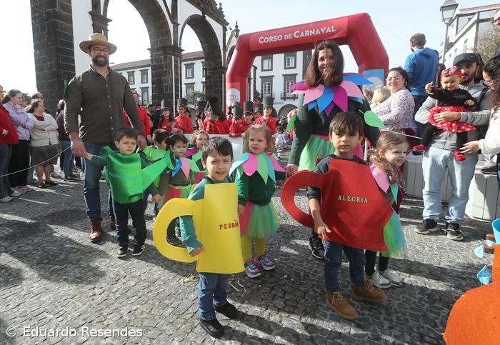 Galeria fotográfica do Corso de Carnaval em Ponta Delgada – Imagem 2