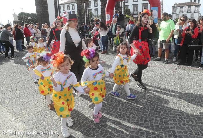 Galeria fotográfica do Corso de Carnaval em Ponta Delgada – Imagem 4